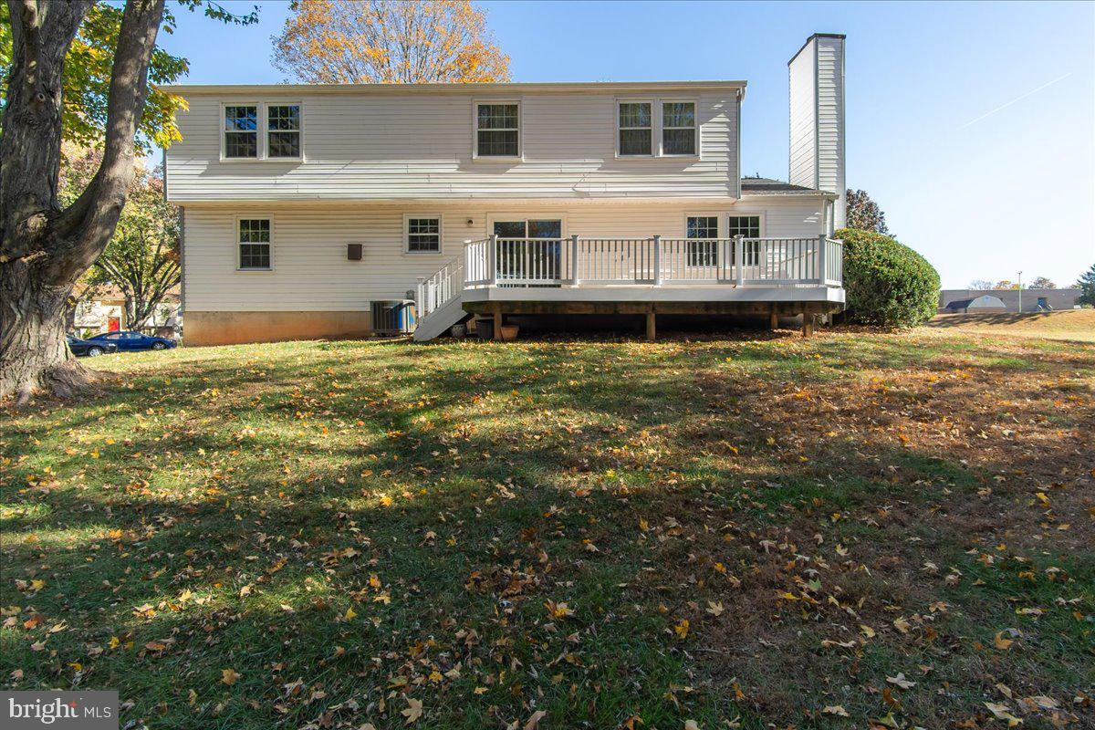 QUINCE ORCHARD MANOR - Residential