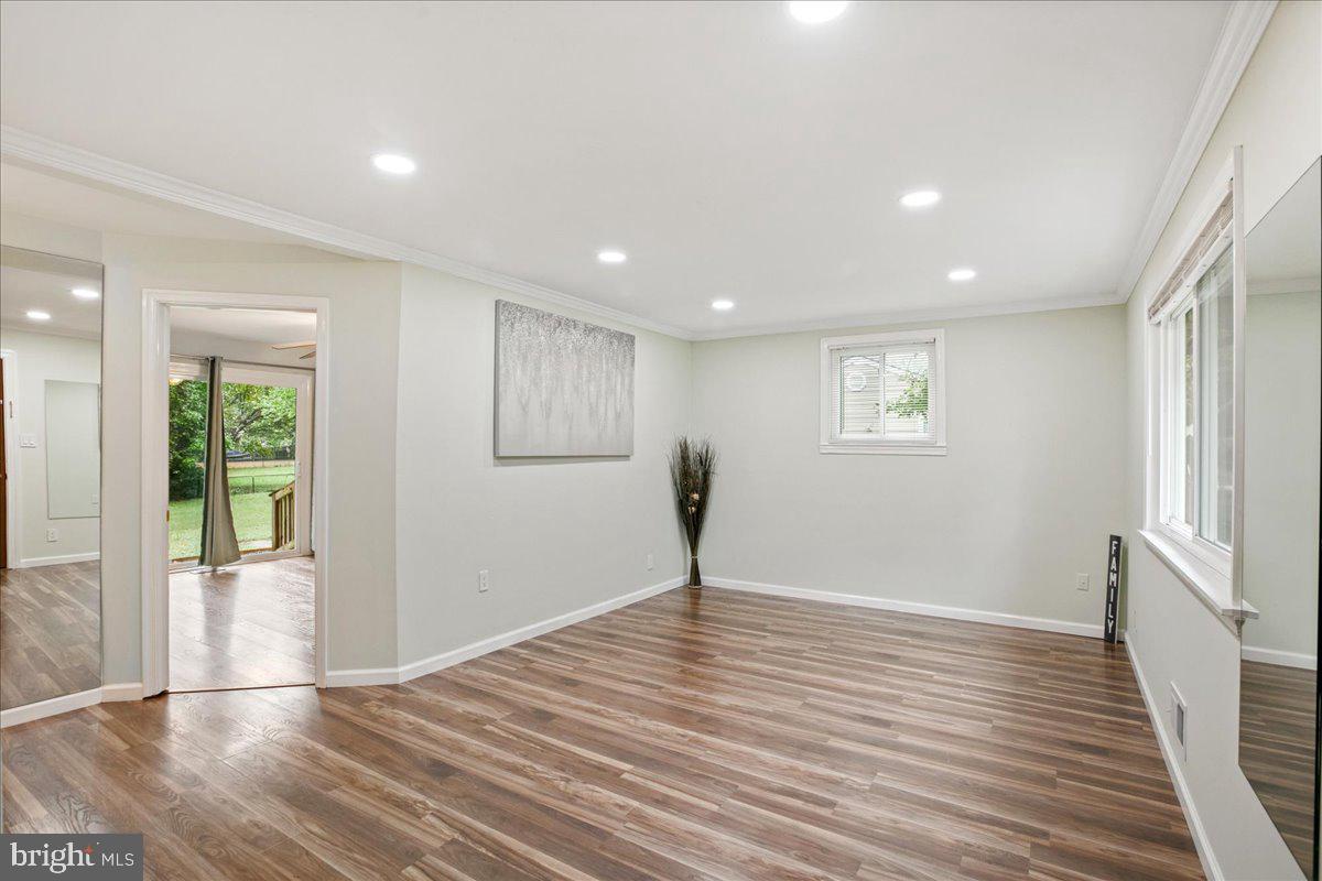 INDIAN HEAD MANOR - Residential