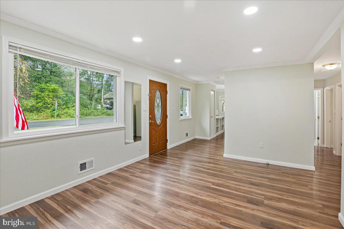 INDIAN HEAD MANOR - Residential