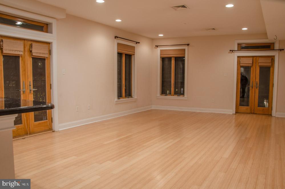 NORTHERN LIBERTIES - Residential Lease