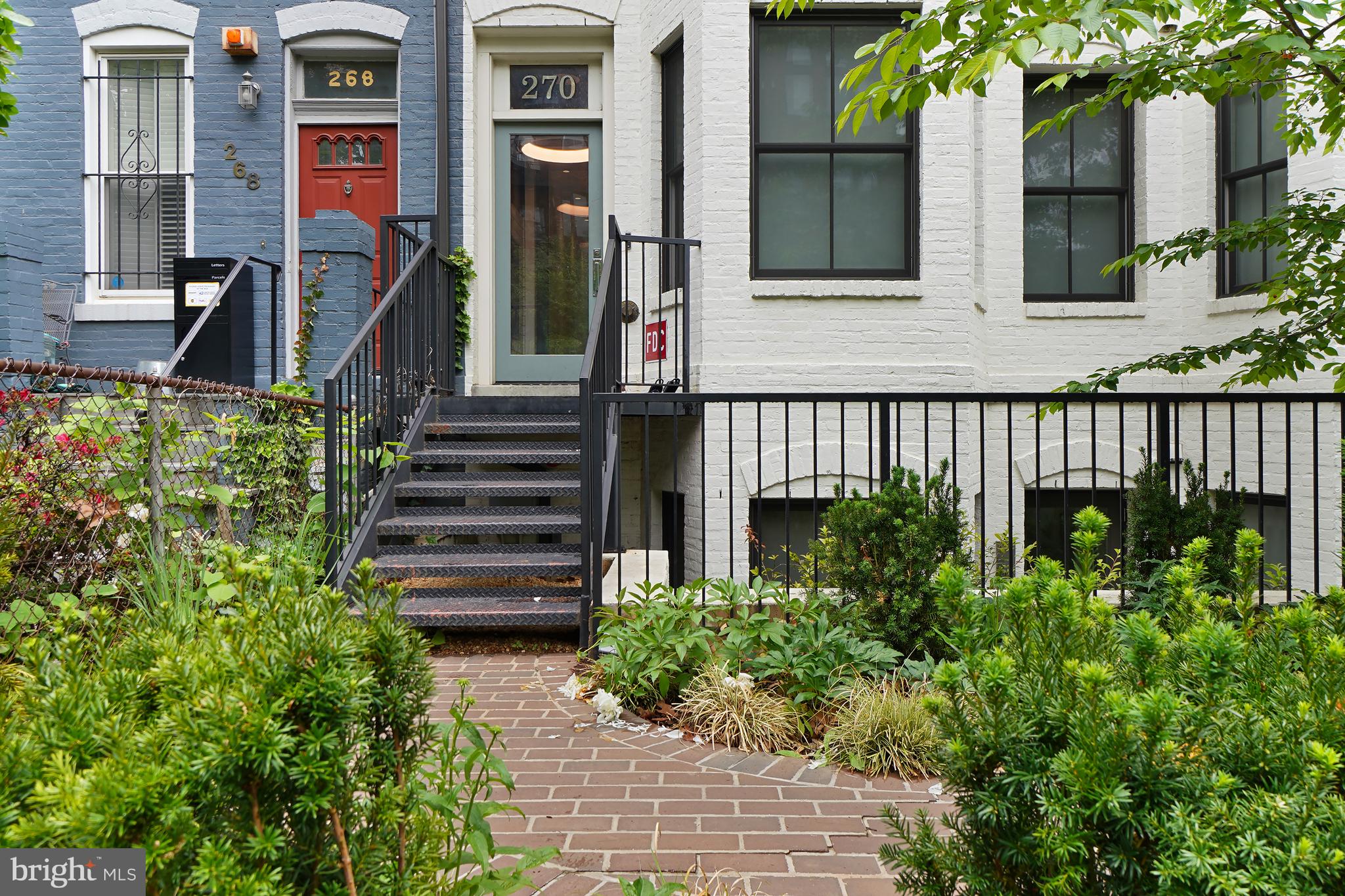 270 15TH STREET SE 202