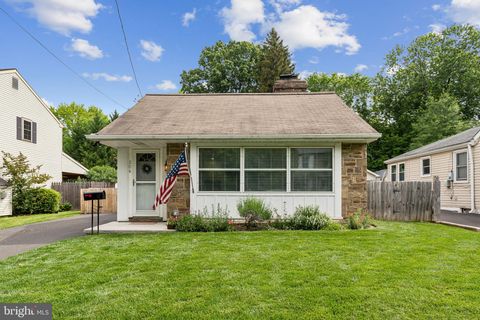 204 YEAKEL AVENUE ERDENHEIM PA 19038