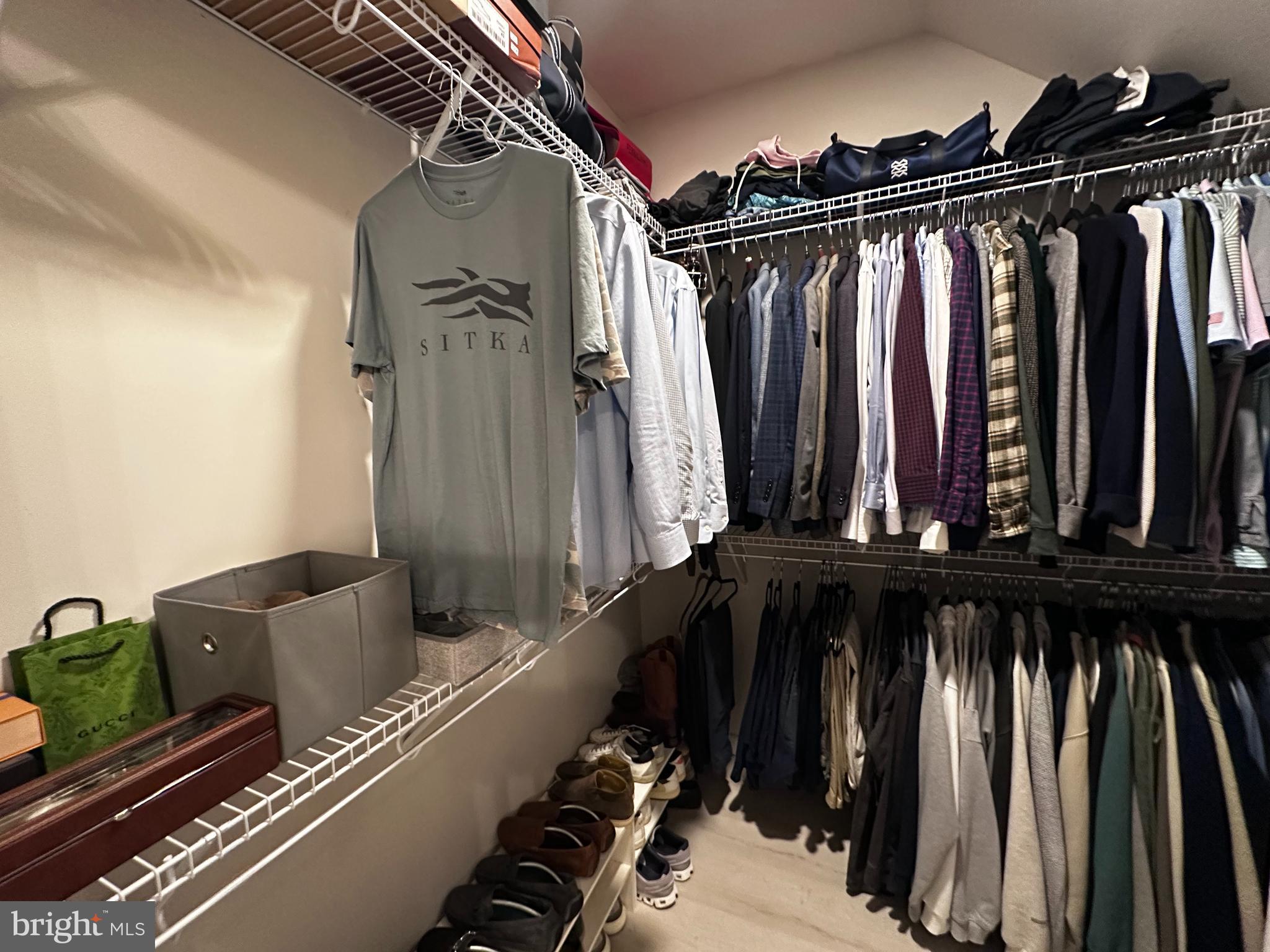 SM ONE LOUDOUN CONDO - Residential Lease