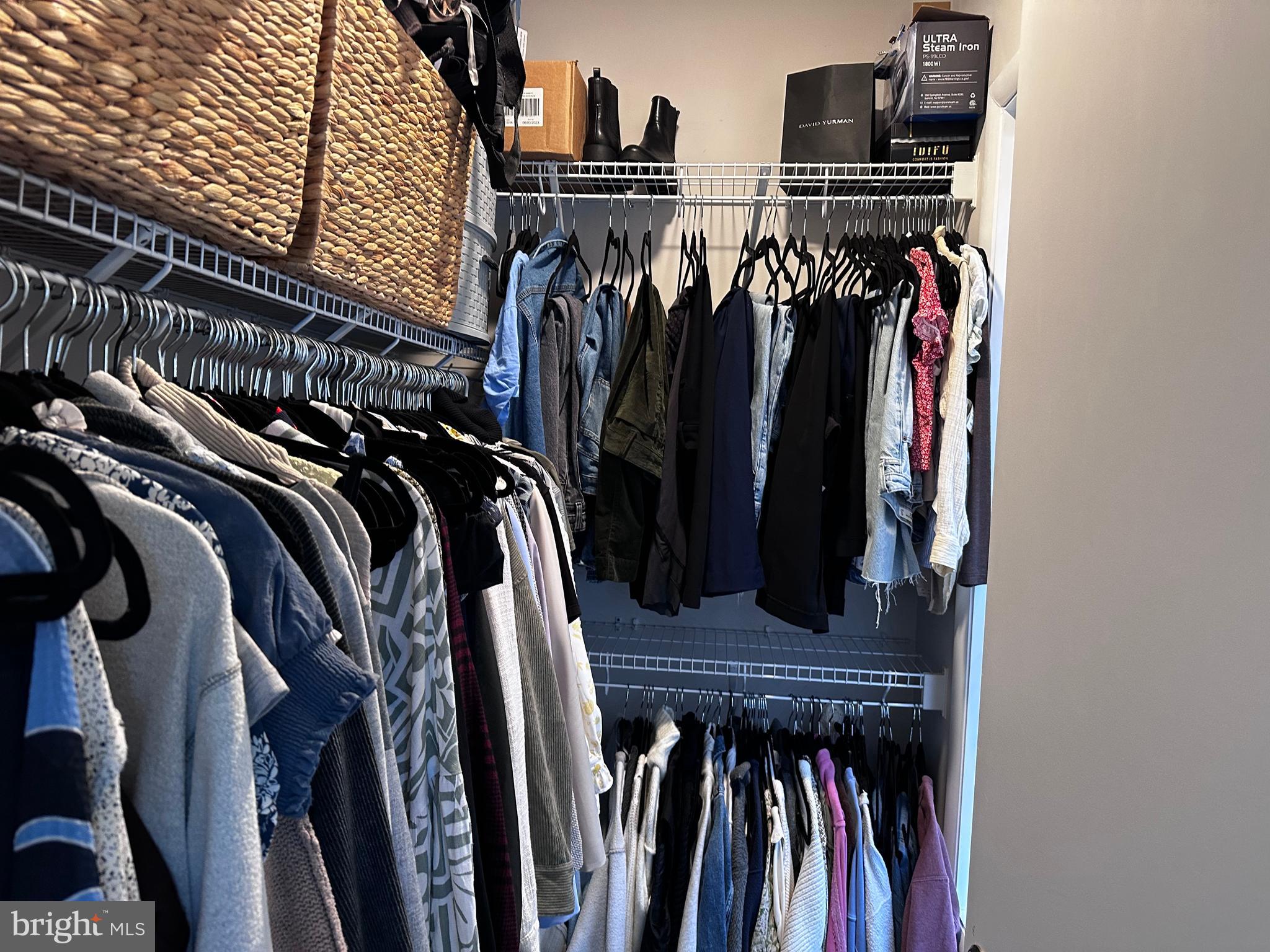 SM ONE LOUDOUN CONDO - Residential Lease