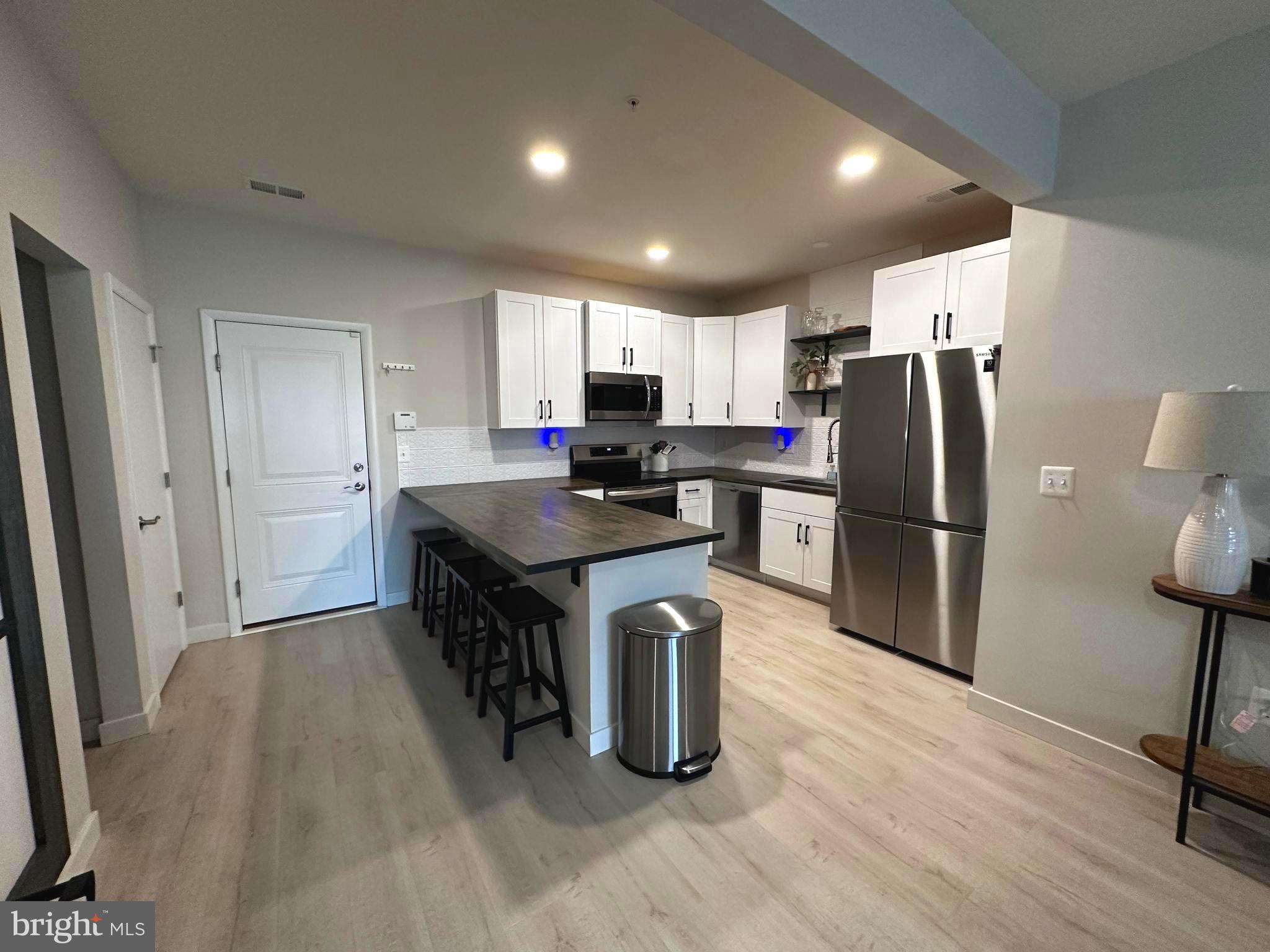 SM ONE LOUDOUN CONDO - Residential Lease