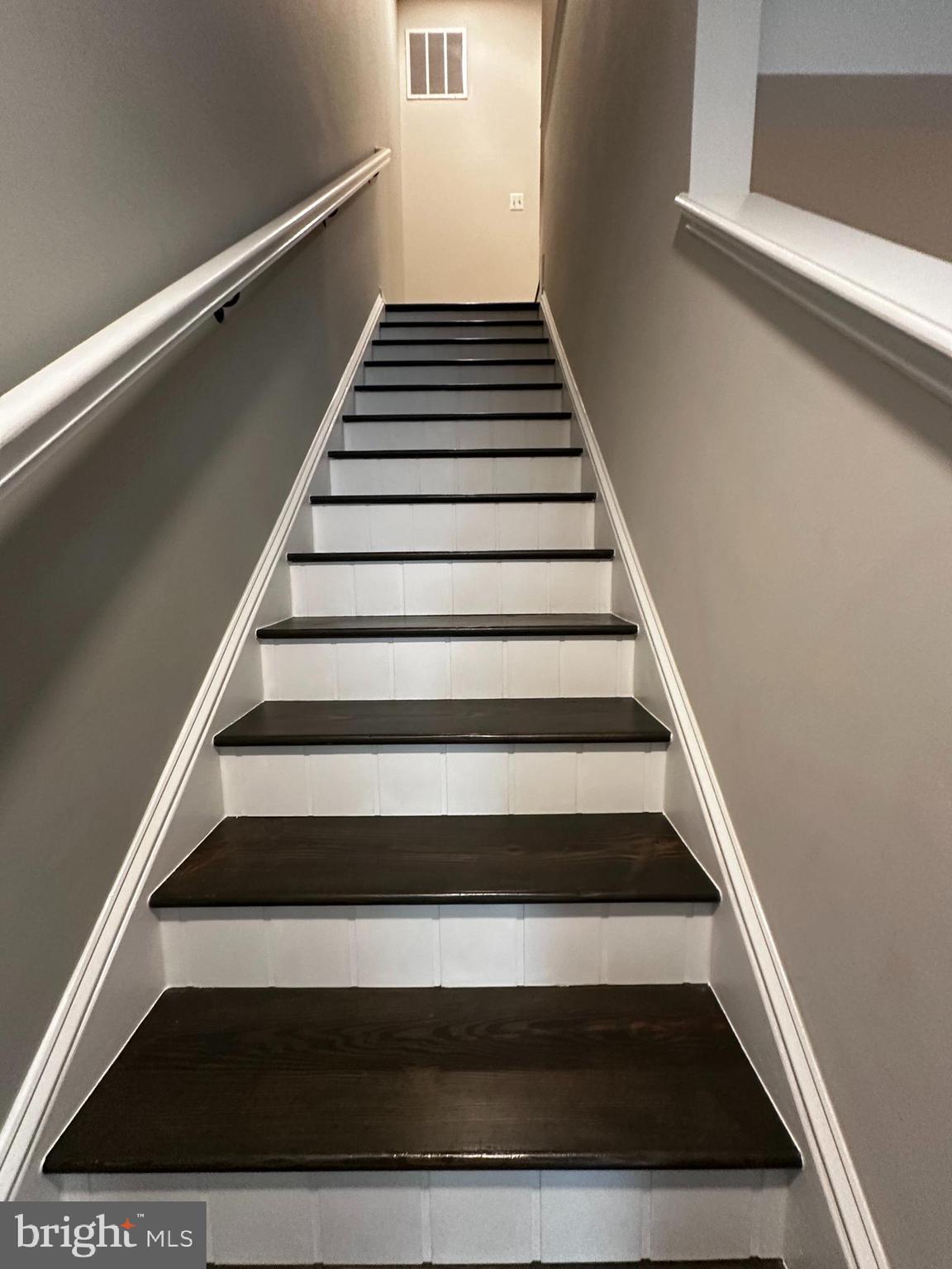 SM ONE LOUDOUN CONDO - Residential Lease