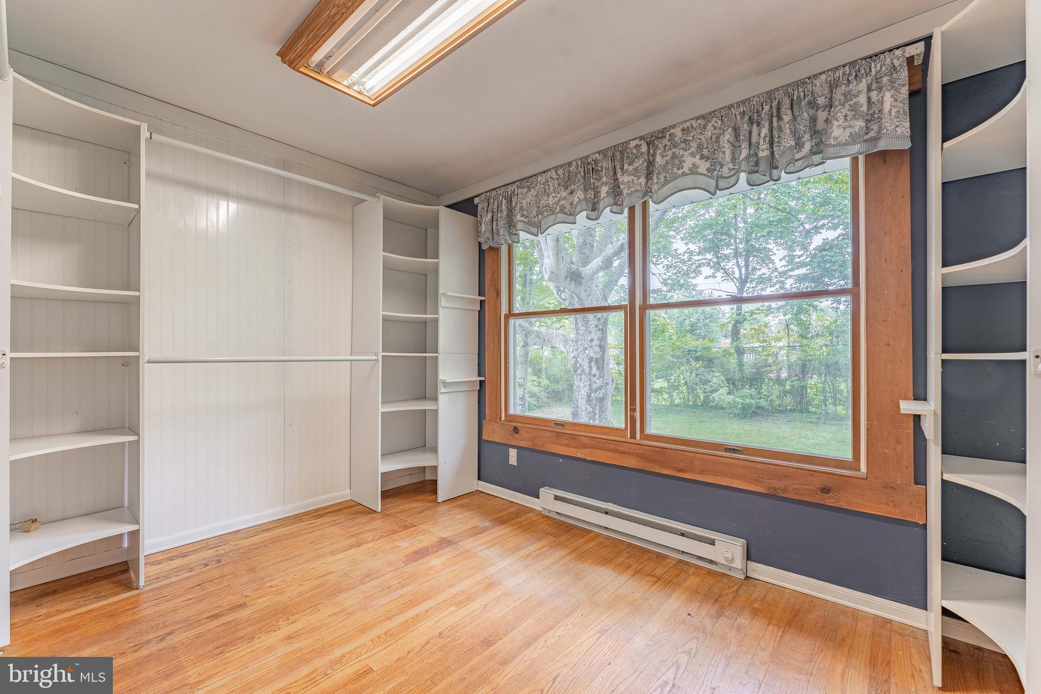 GLEN ACRES - Residential