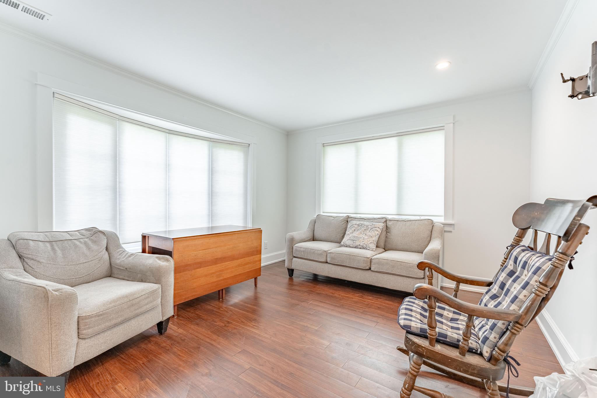 GLEN ACRES - Residential