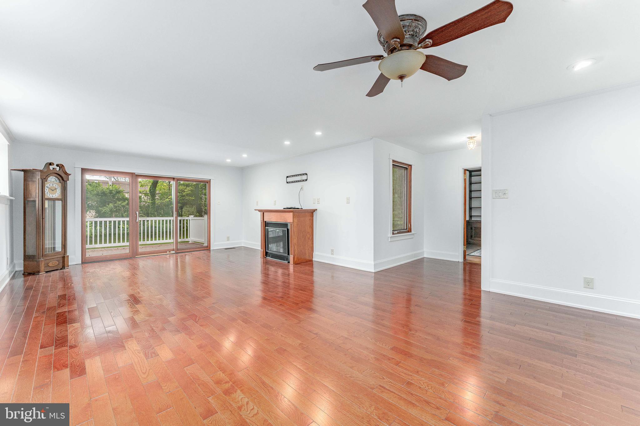 GLEN ACRES - Residential