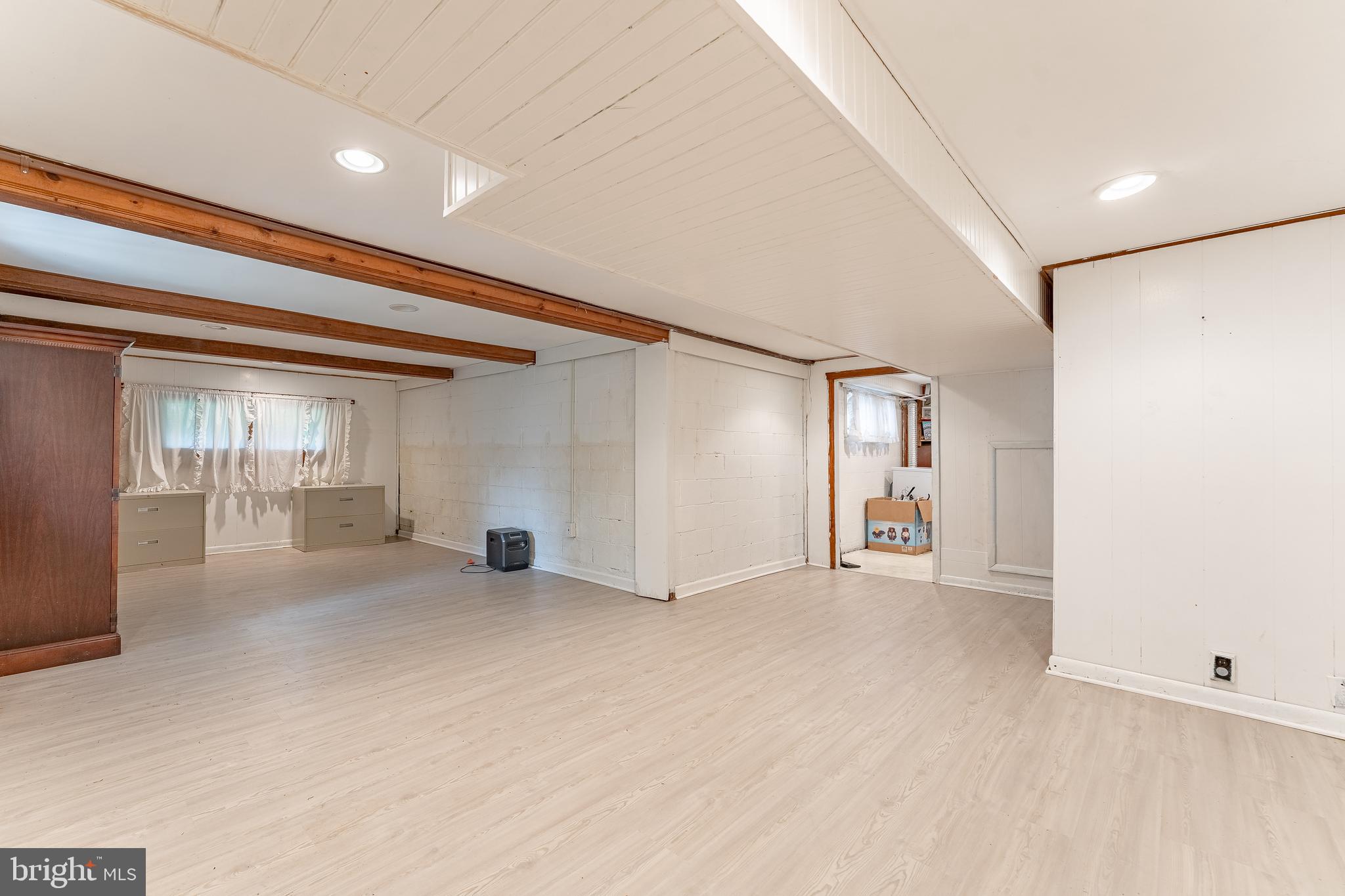 GLEN ACRES - Residential
