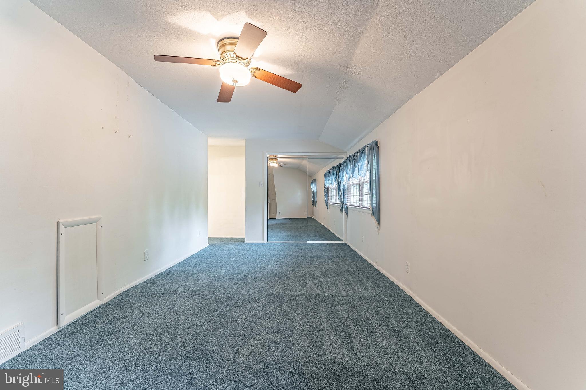GLEN ACRES - Residential