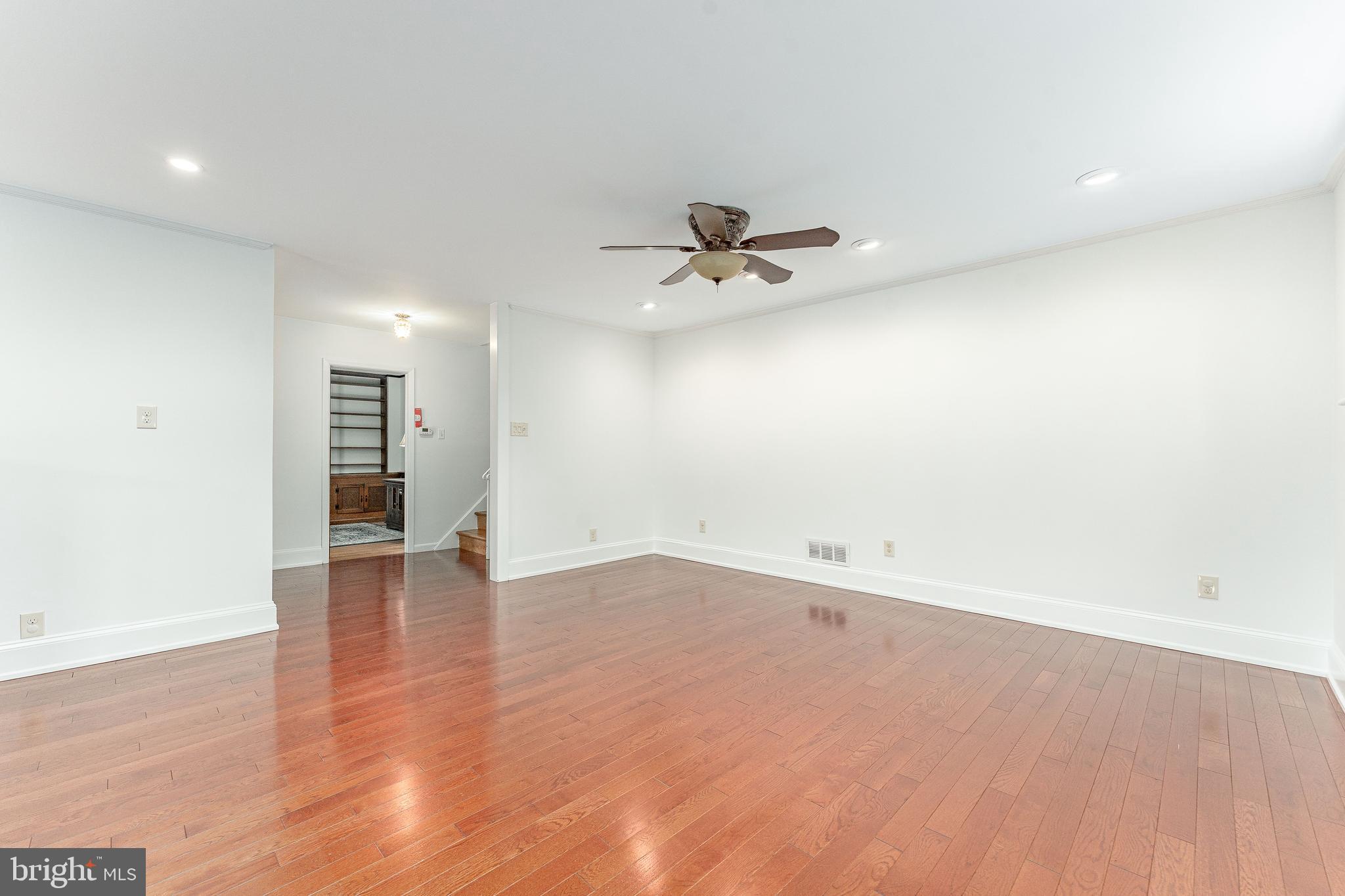 GLEN ACRES - Residential