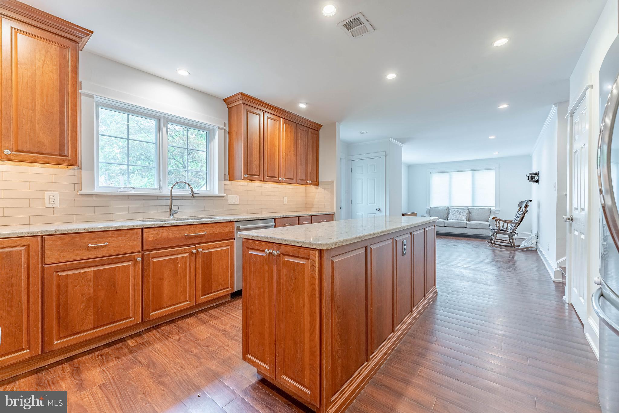 GLEN ACRES - Residential