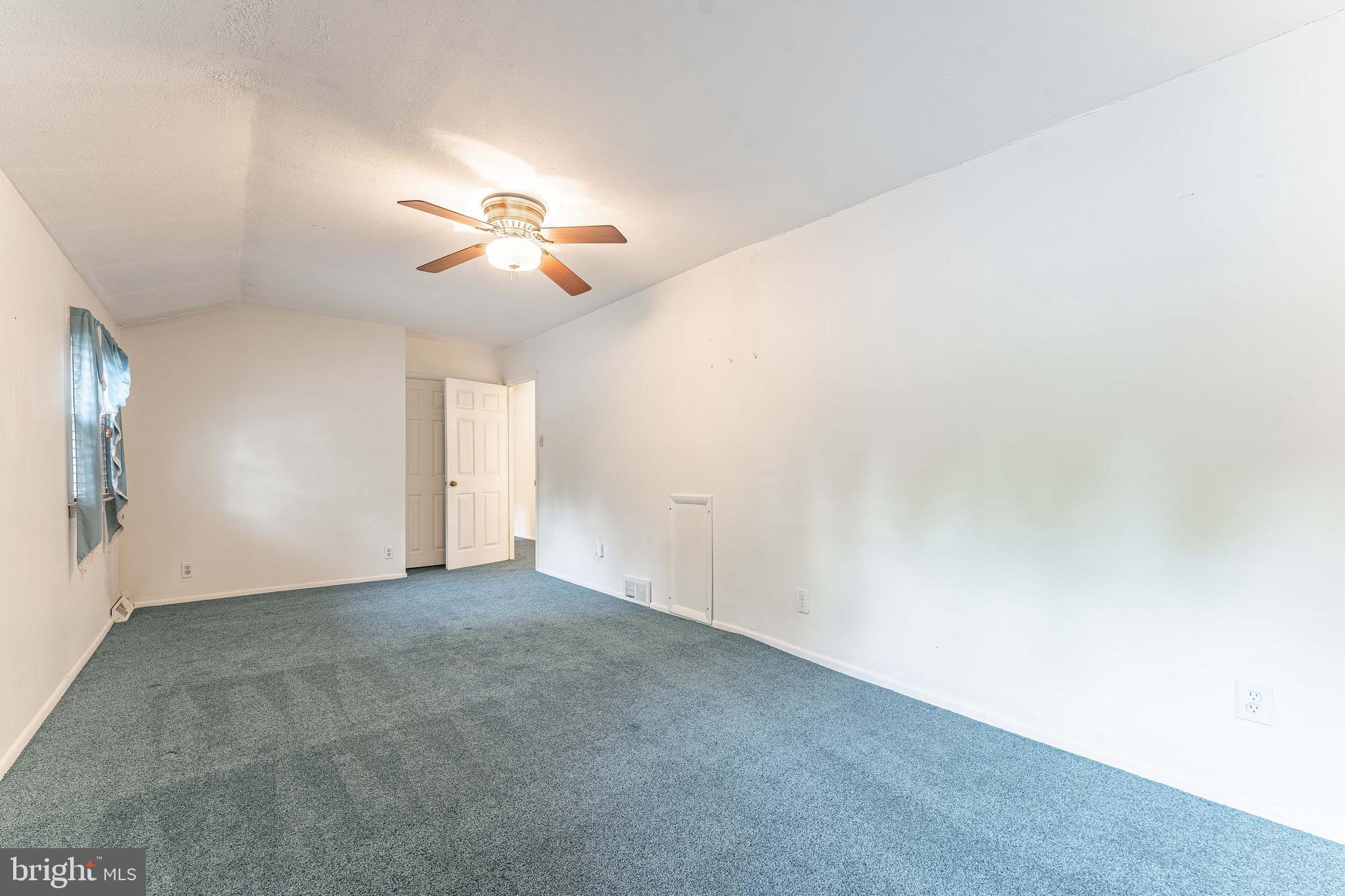 GLEN ACRES - Residential