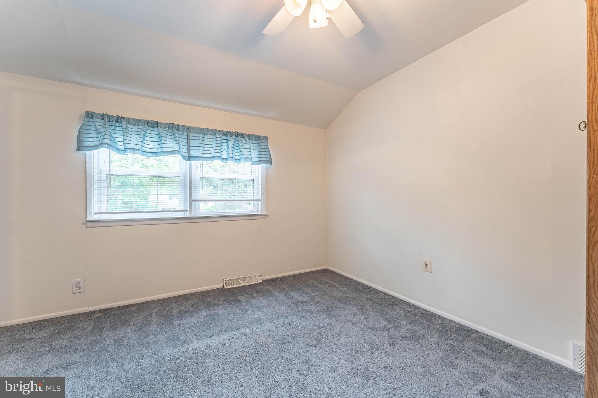 GLEN ACRES - Residential