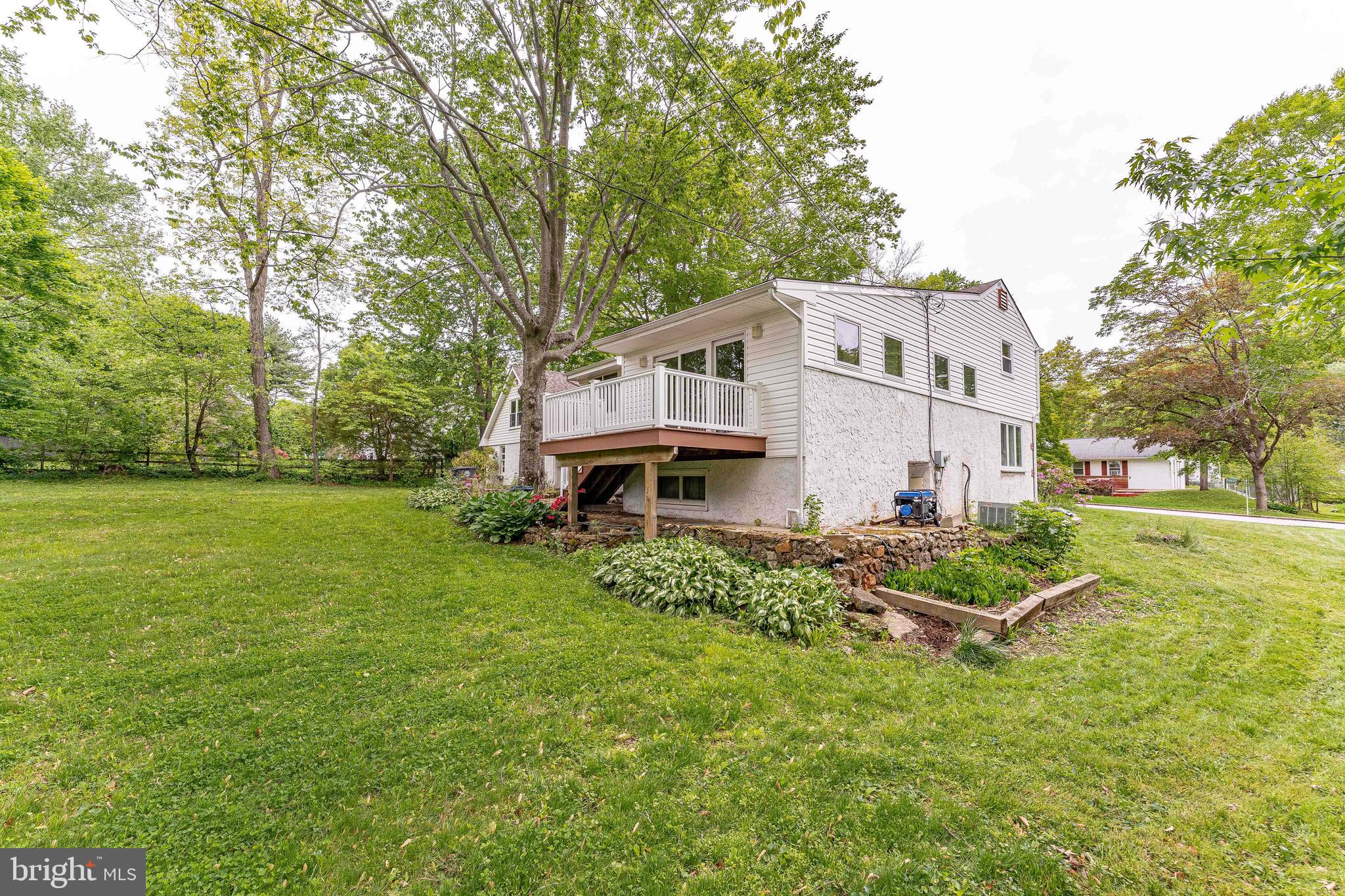 GLEN ACRES - Residential
