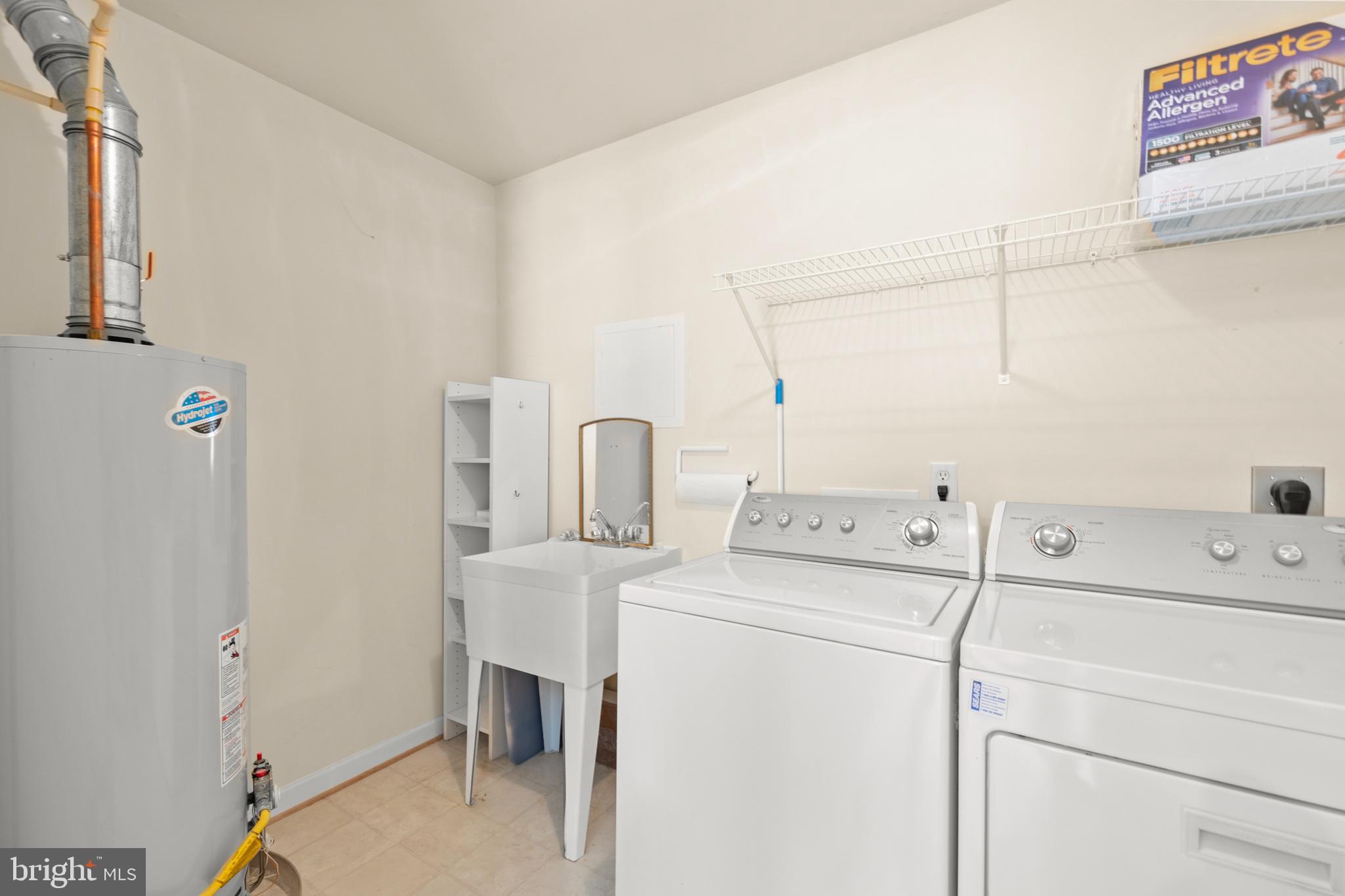 WILLOW LAWN COTTAGES - Residential