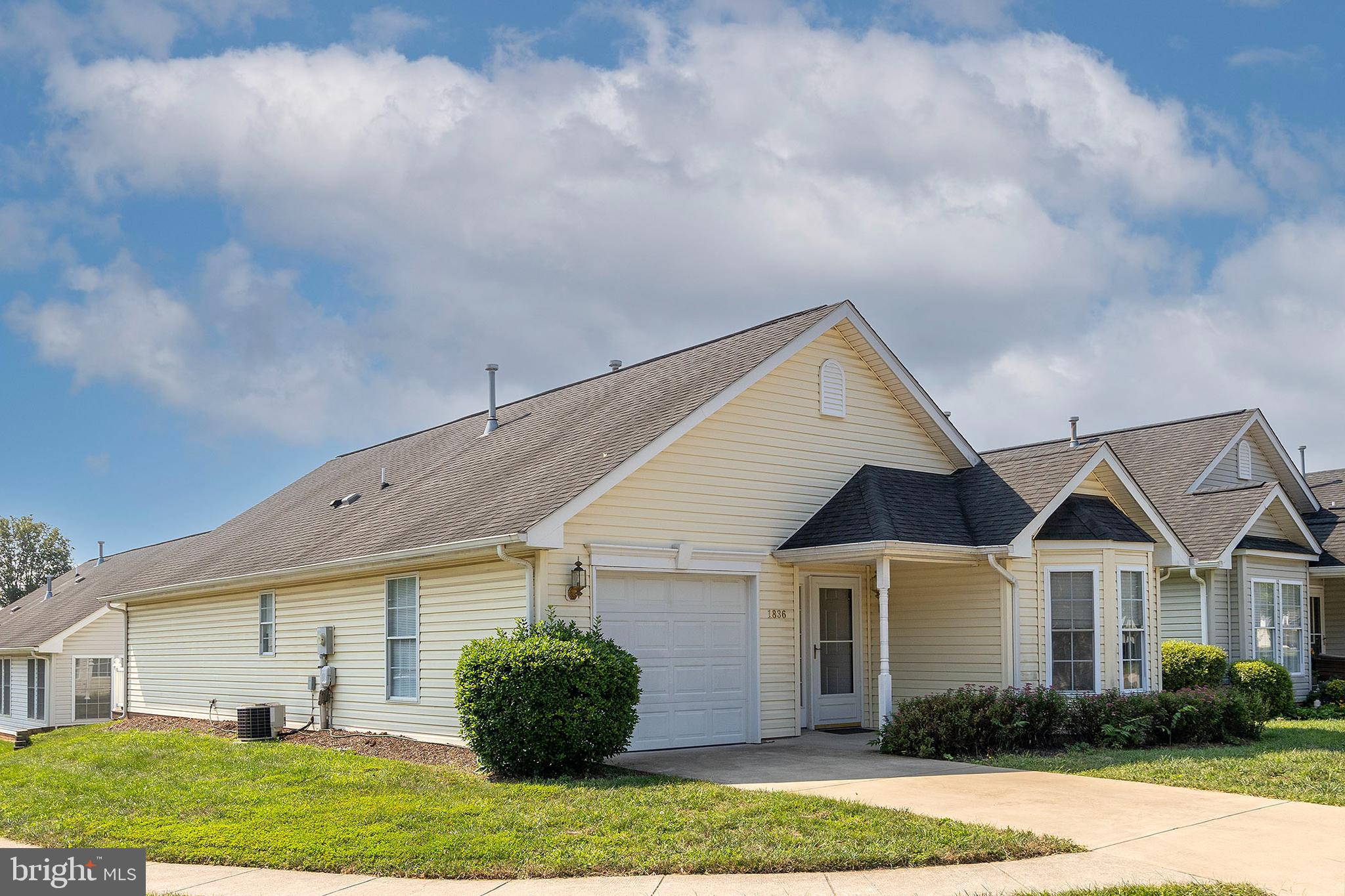 WILLOW LAWN COTTAGES - Residential