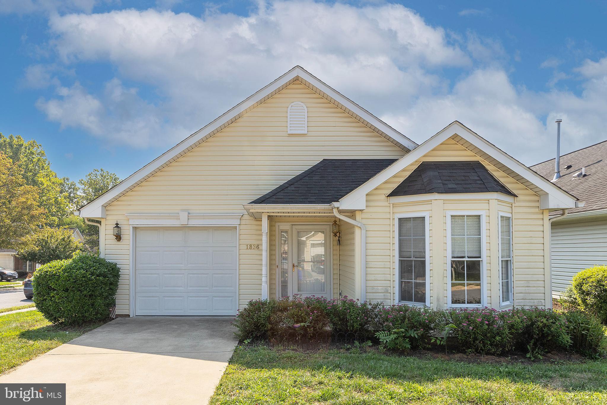 WILLOW LAWN COTTAGES - Residential