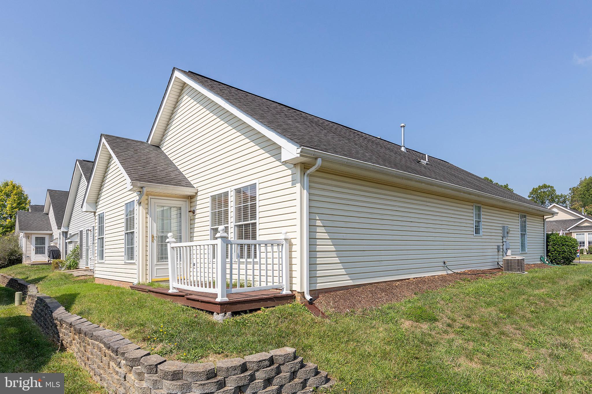 WILLOW LAWN COTTAGES - Residential