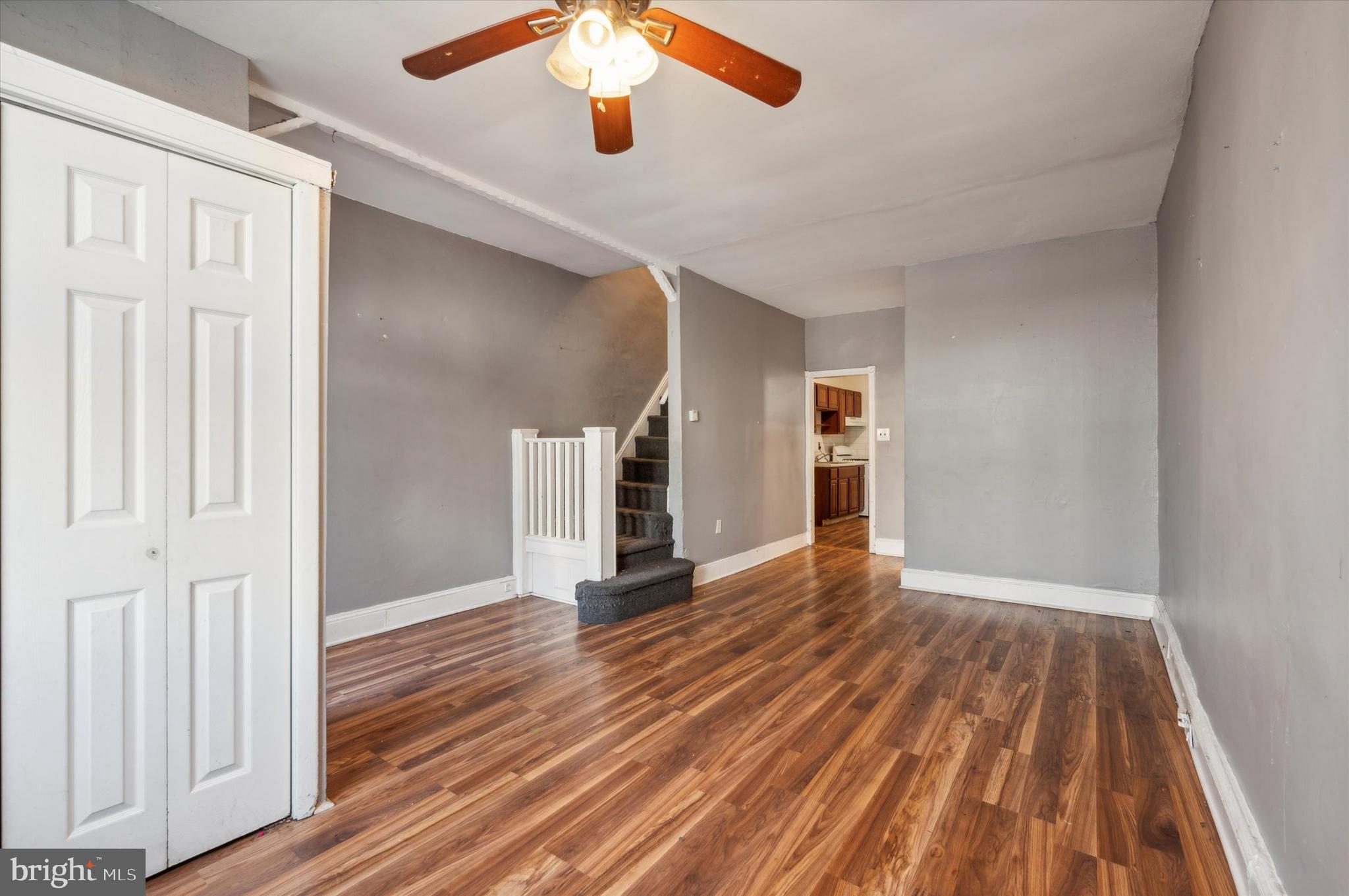 PORT RICHMOND - Residential