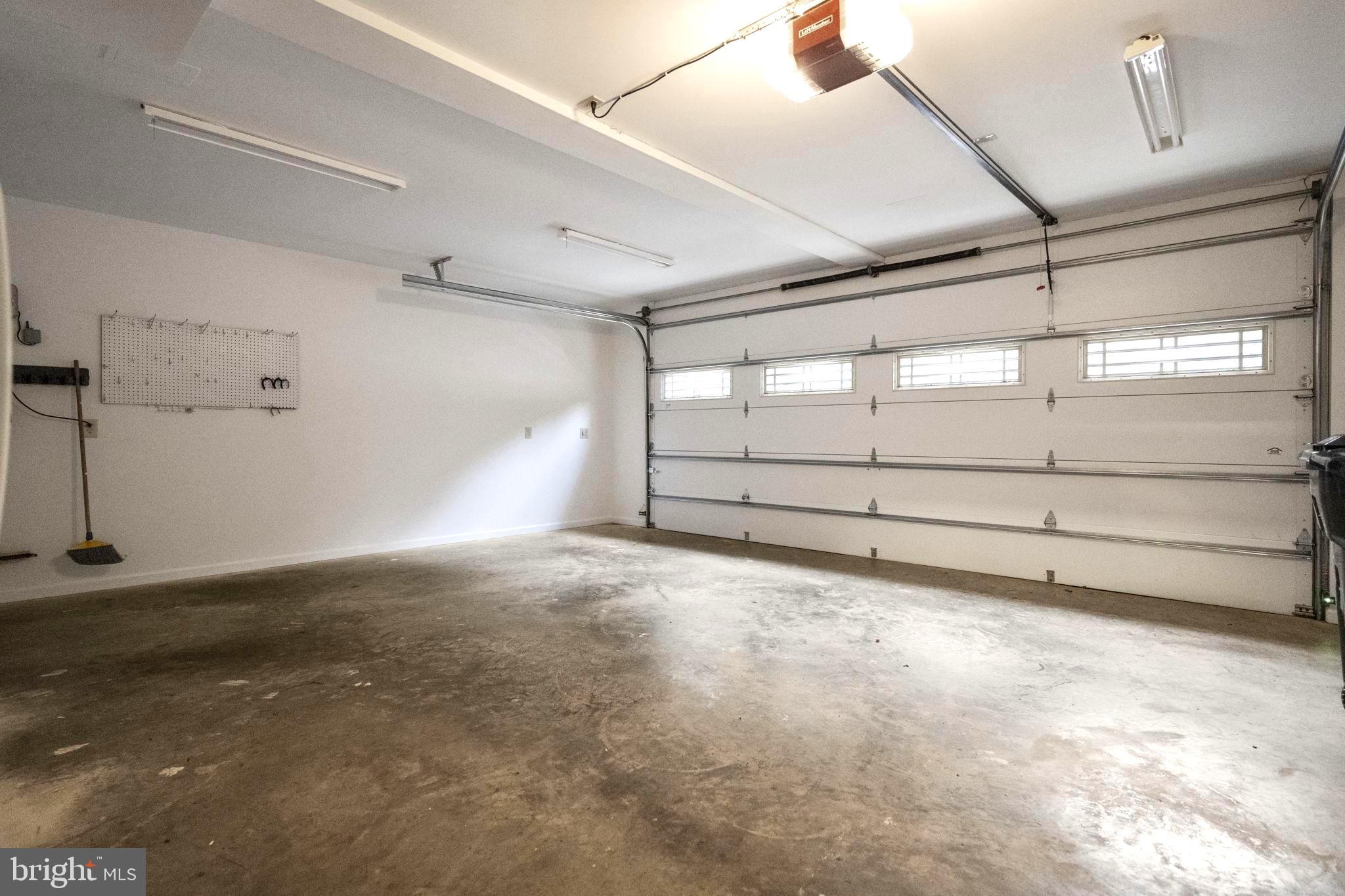 BRYN MAWR - Residential