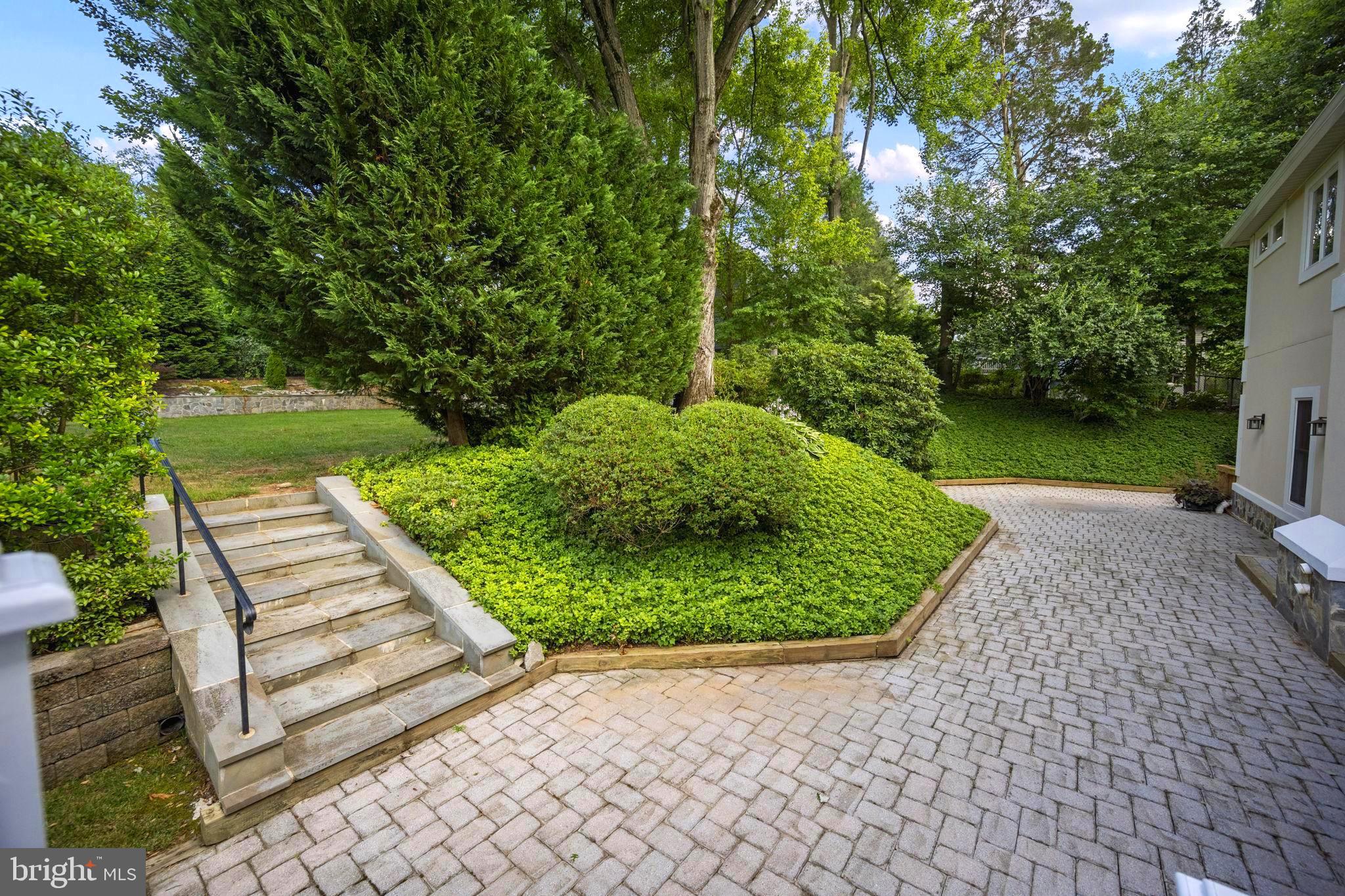 BRYN MAWR - Residential