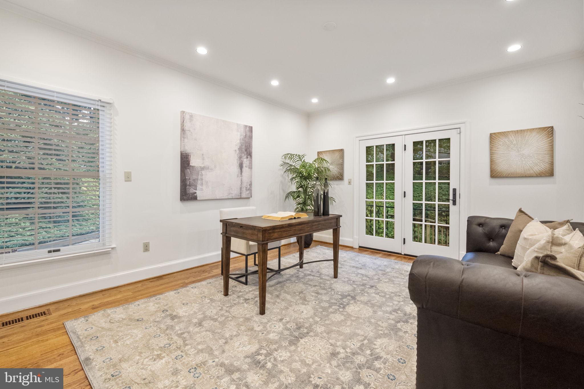 BRYN MAWR - Residential