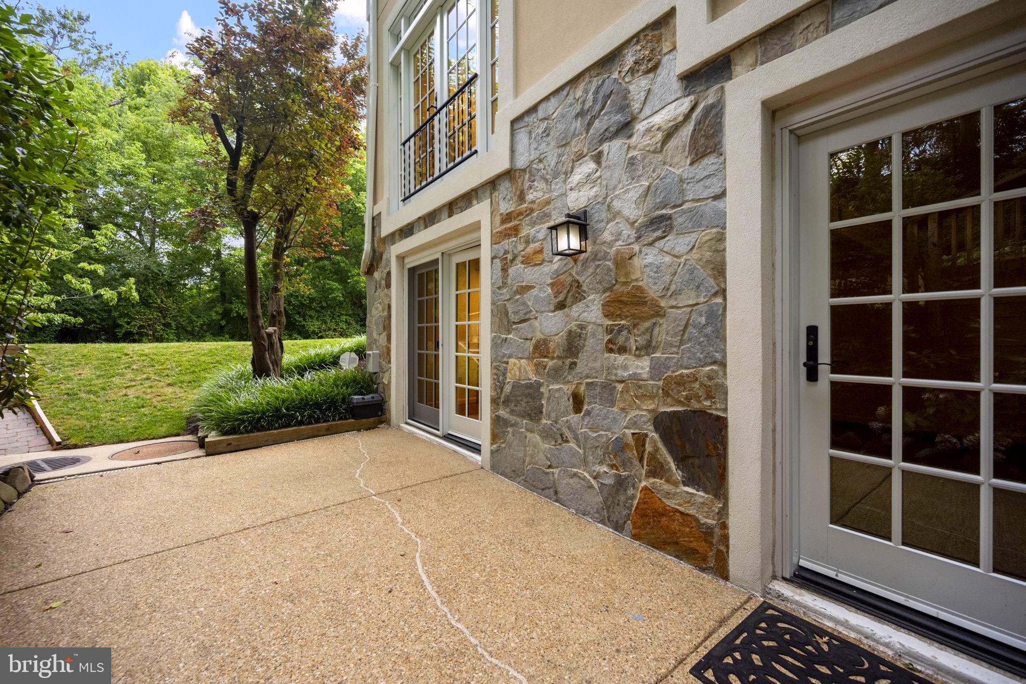 BRYN MAWR - Residential