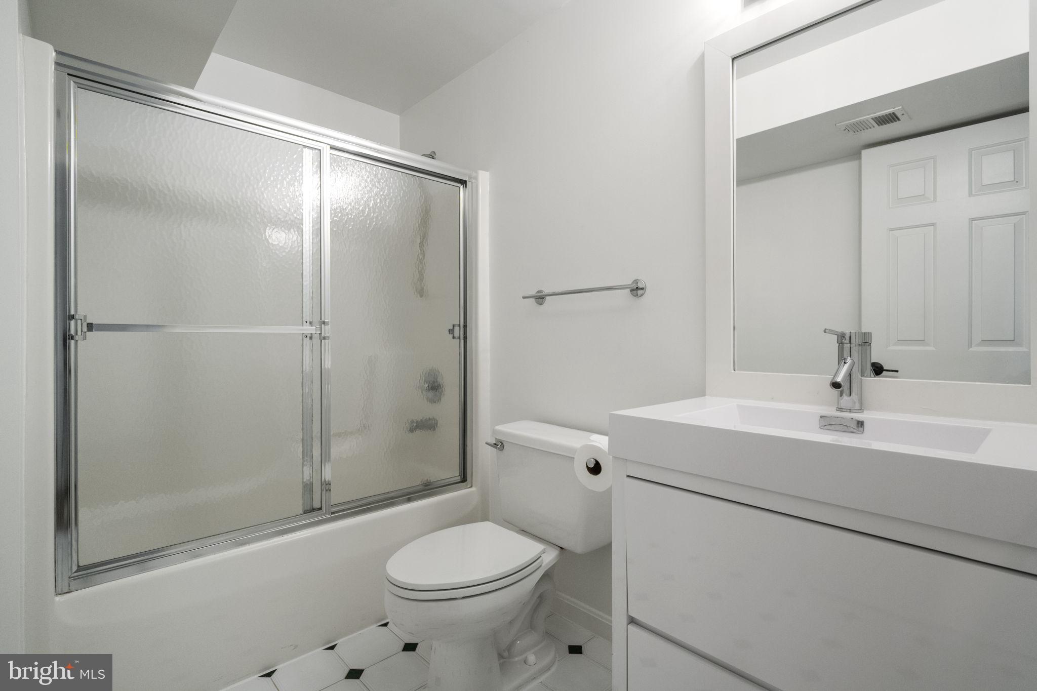 BRYN MAWR - Residential