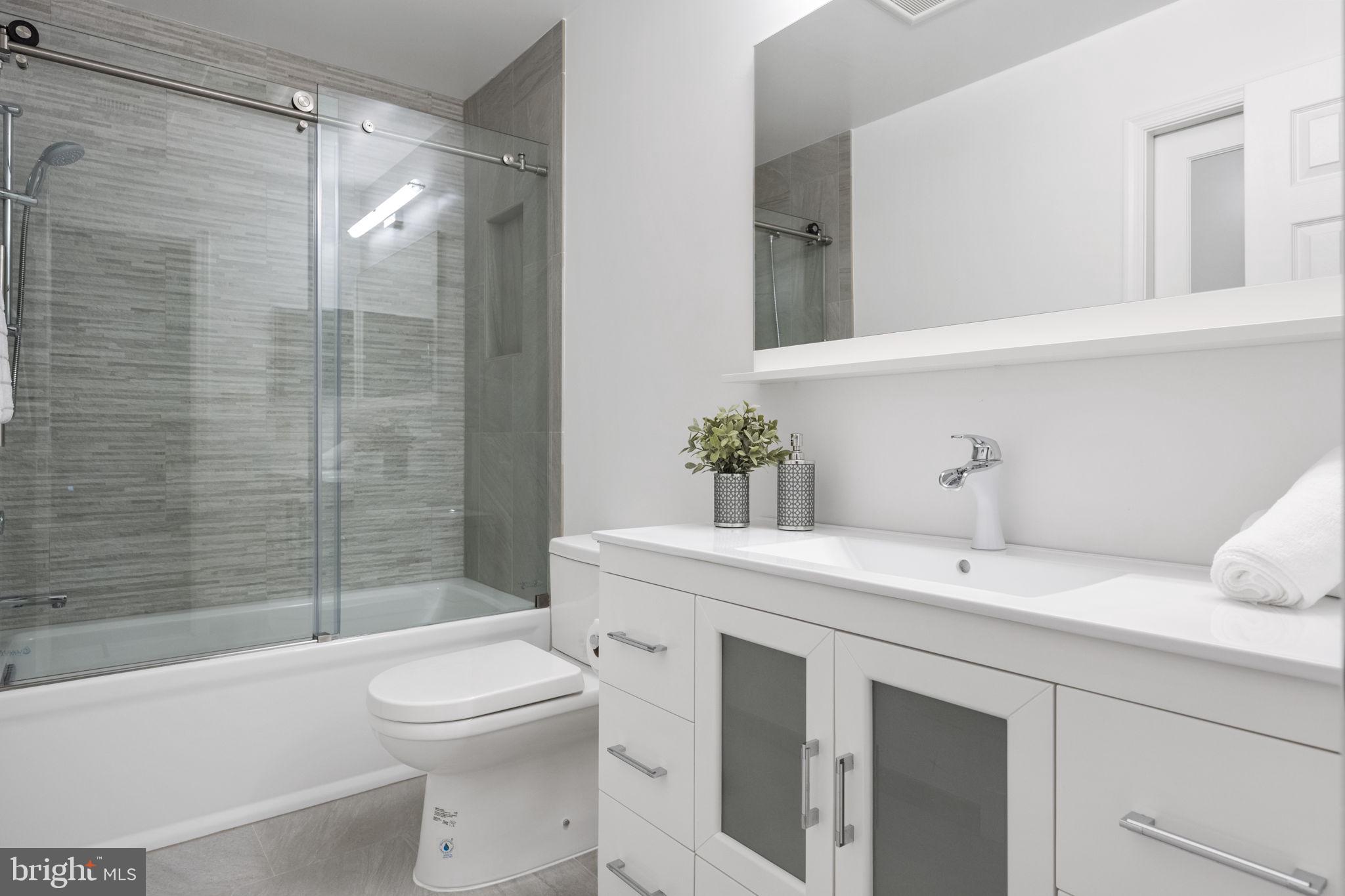 BRYN MAWR - Residential