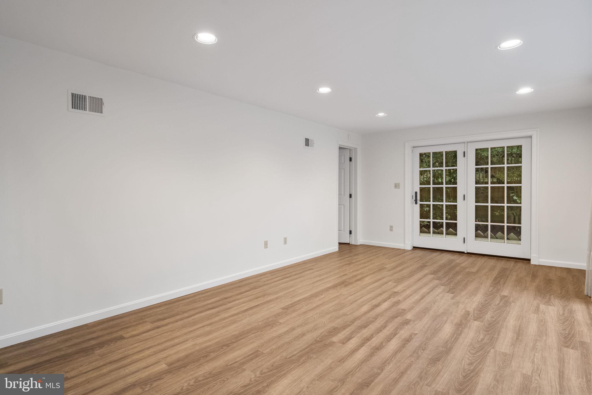 BRYN MAWR - Residential