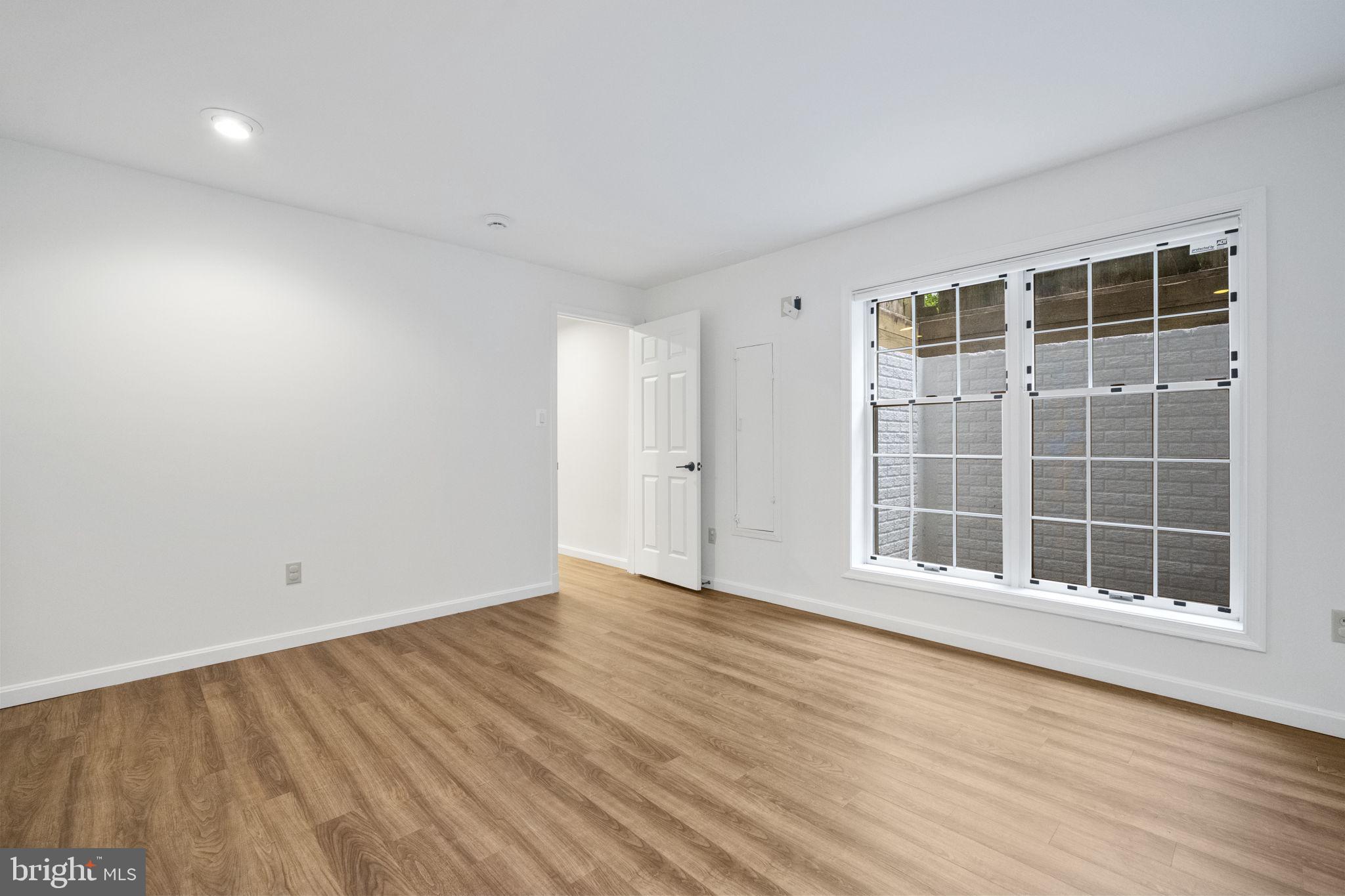 BRYN MAWR - Residential