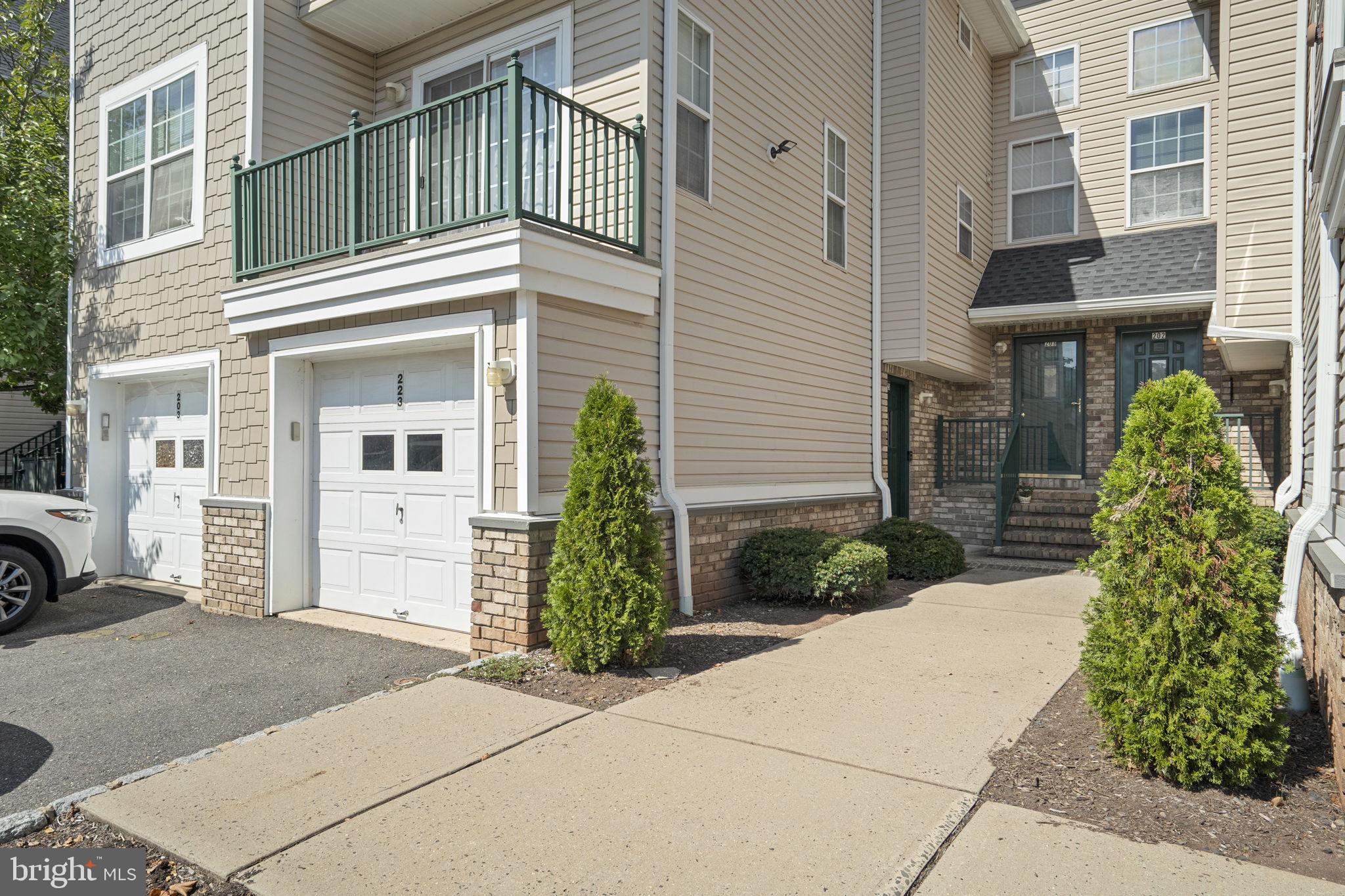 203 RIP VAN DAM COURT