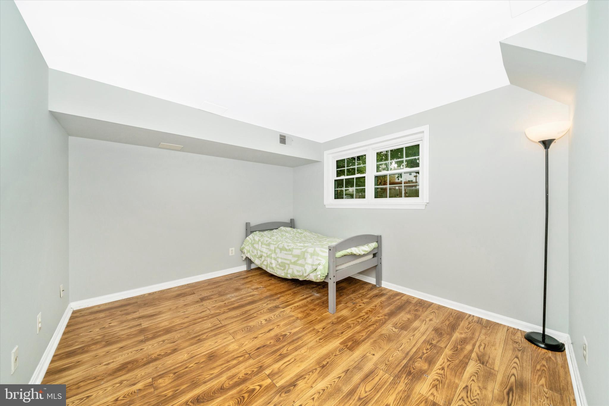 MONTGOMERY MEADOWS - Residential