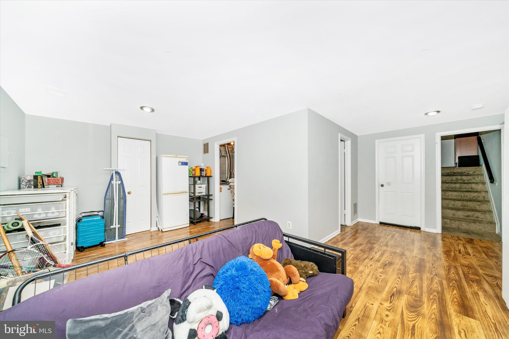 MONTGOMERY MEADOWS - Residential