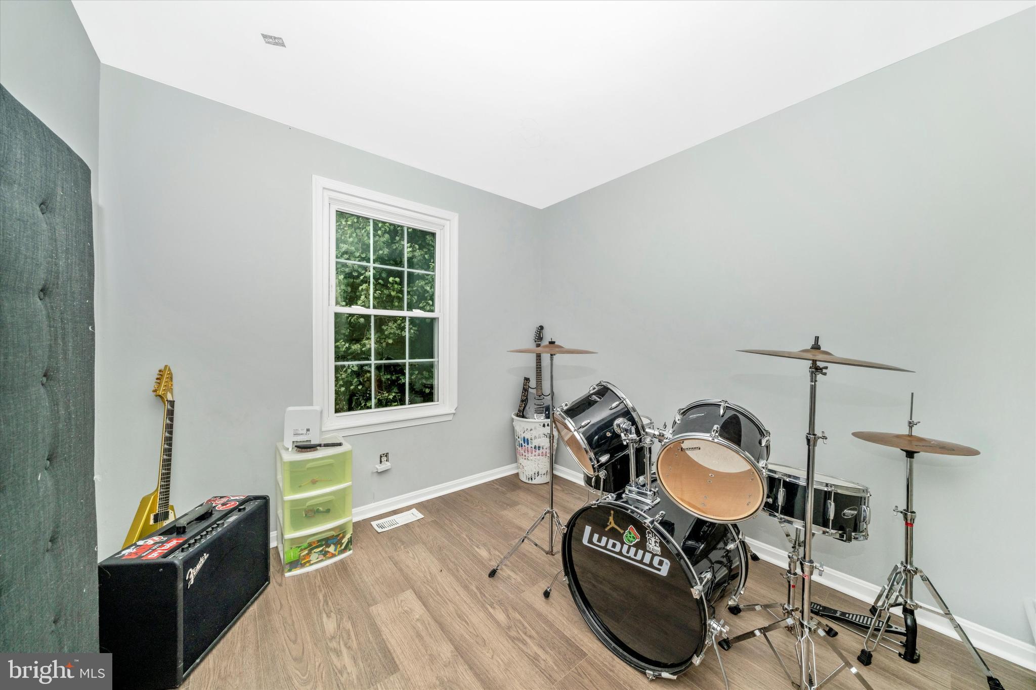 MONTGOMERY MEADOWS - Residential