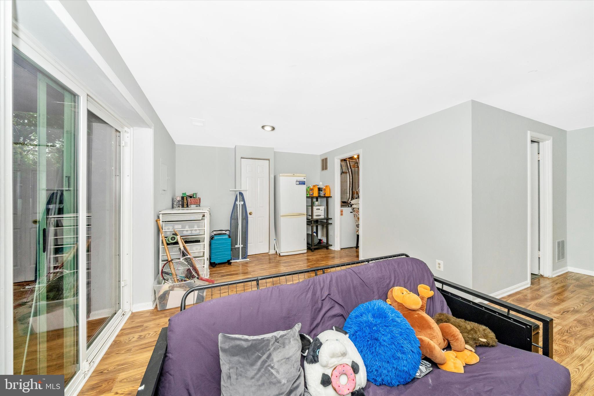 MONTGOMERY MEADOWS - Residential