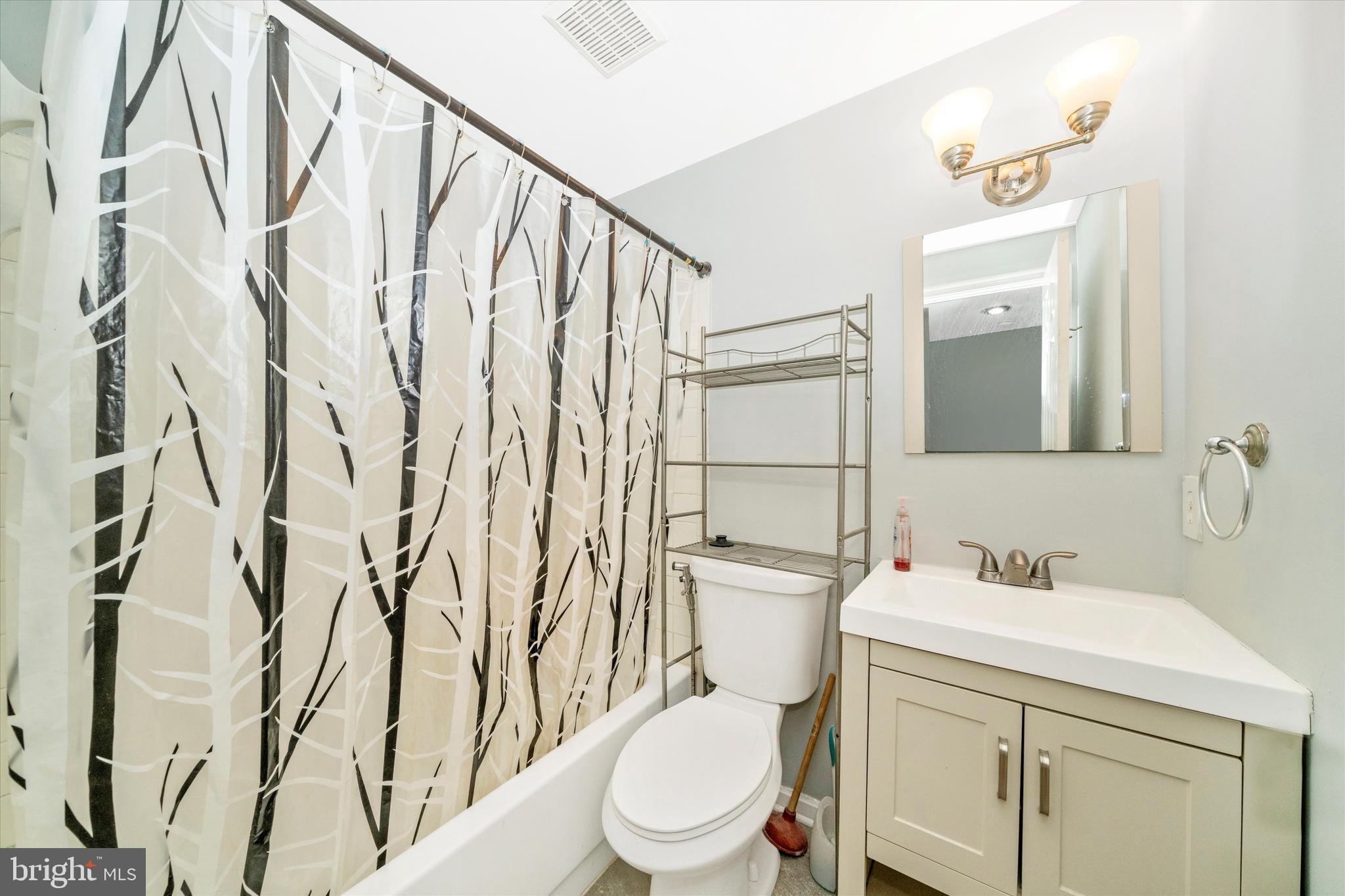 MONTGOMERY MEADOWS - Residential