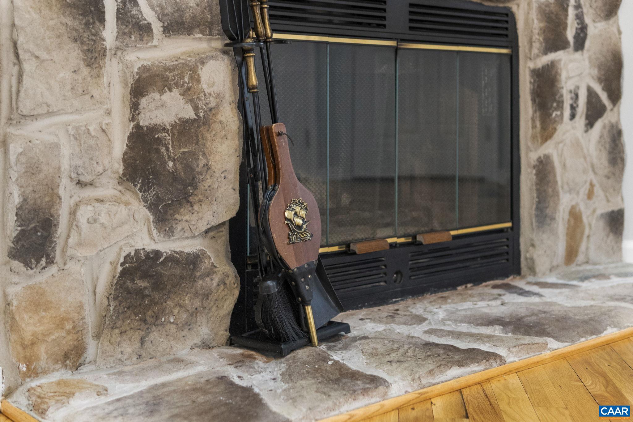 LAKE MONTICELLO - Residential