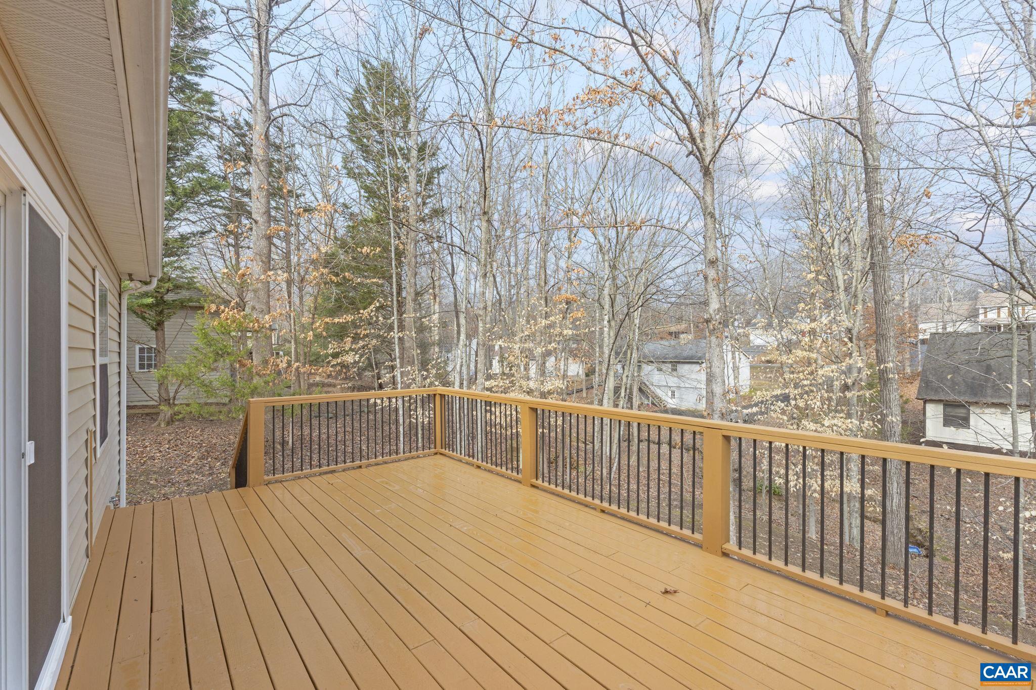 LAKE MONTICELLO - Residential