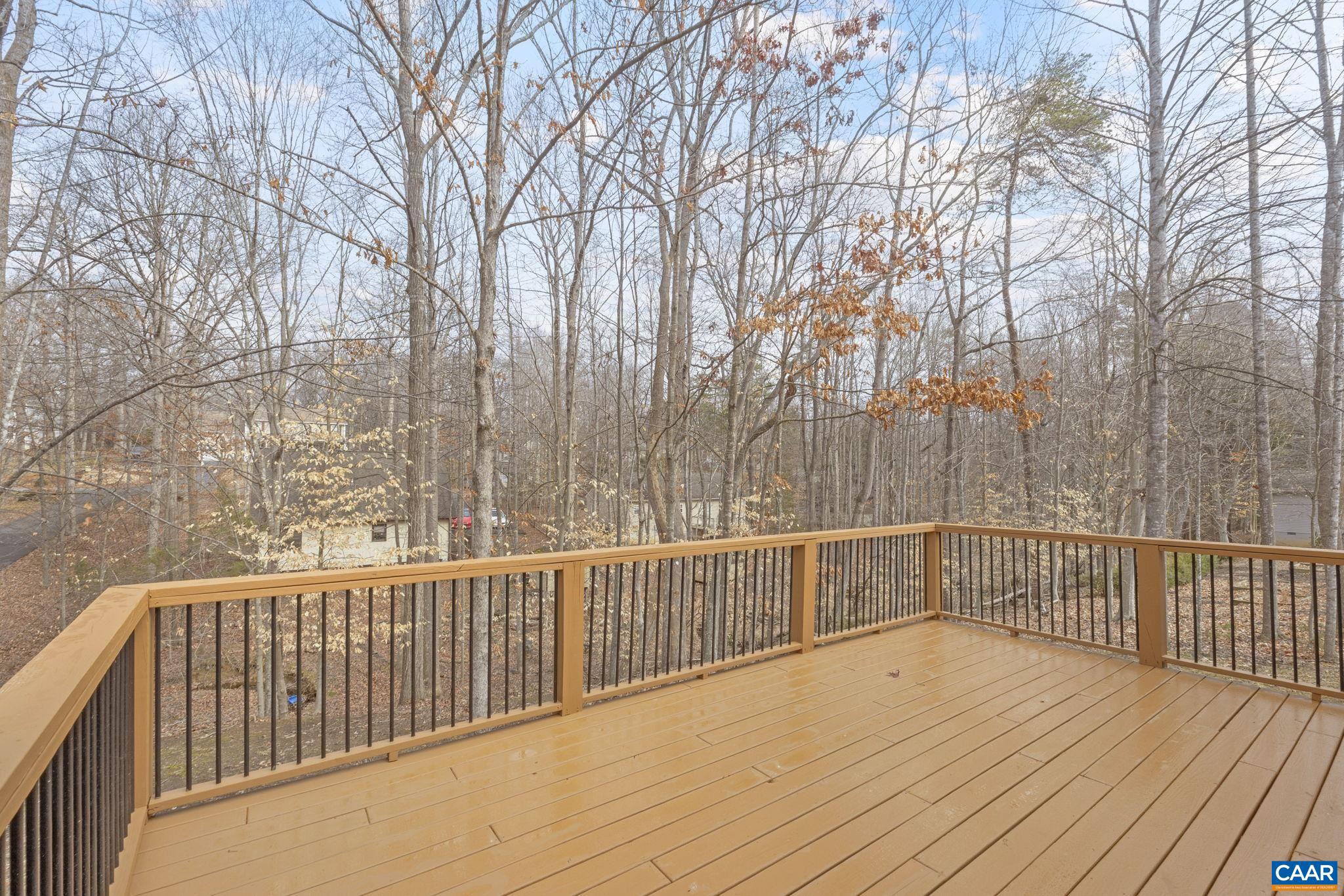 LAKE MONTICELLO - Residential