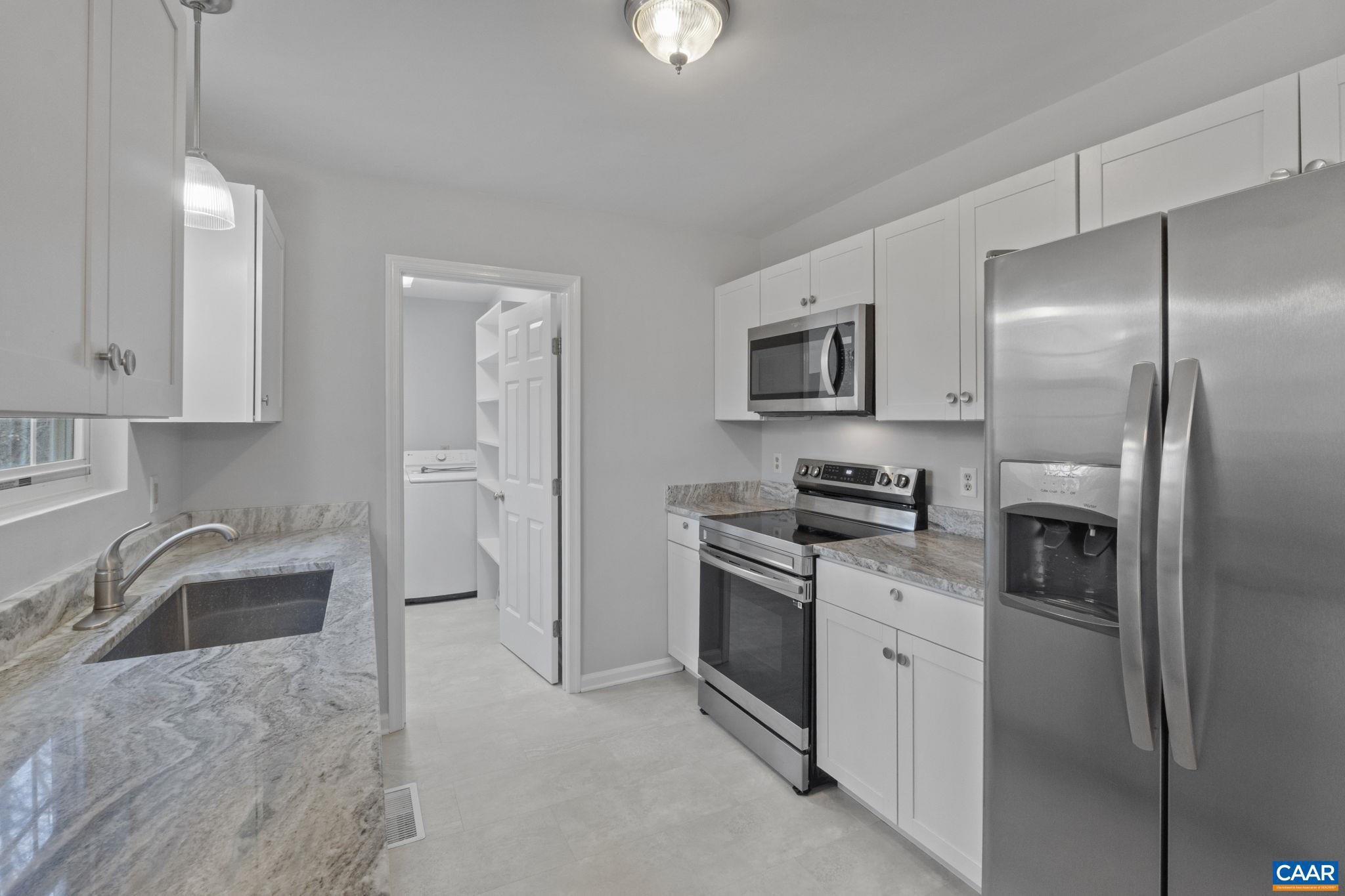 LAKE MONTICELLO - Residential