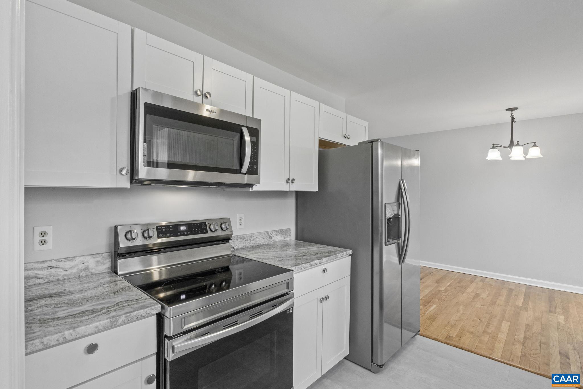 LAKE MONTICELLO - Residential