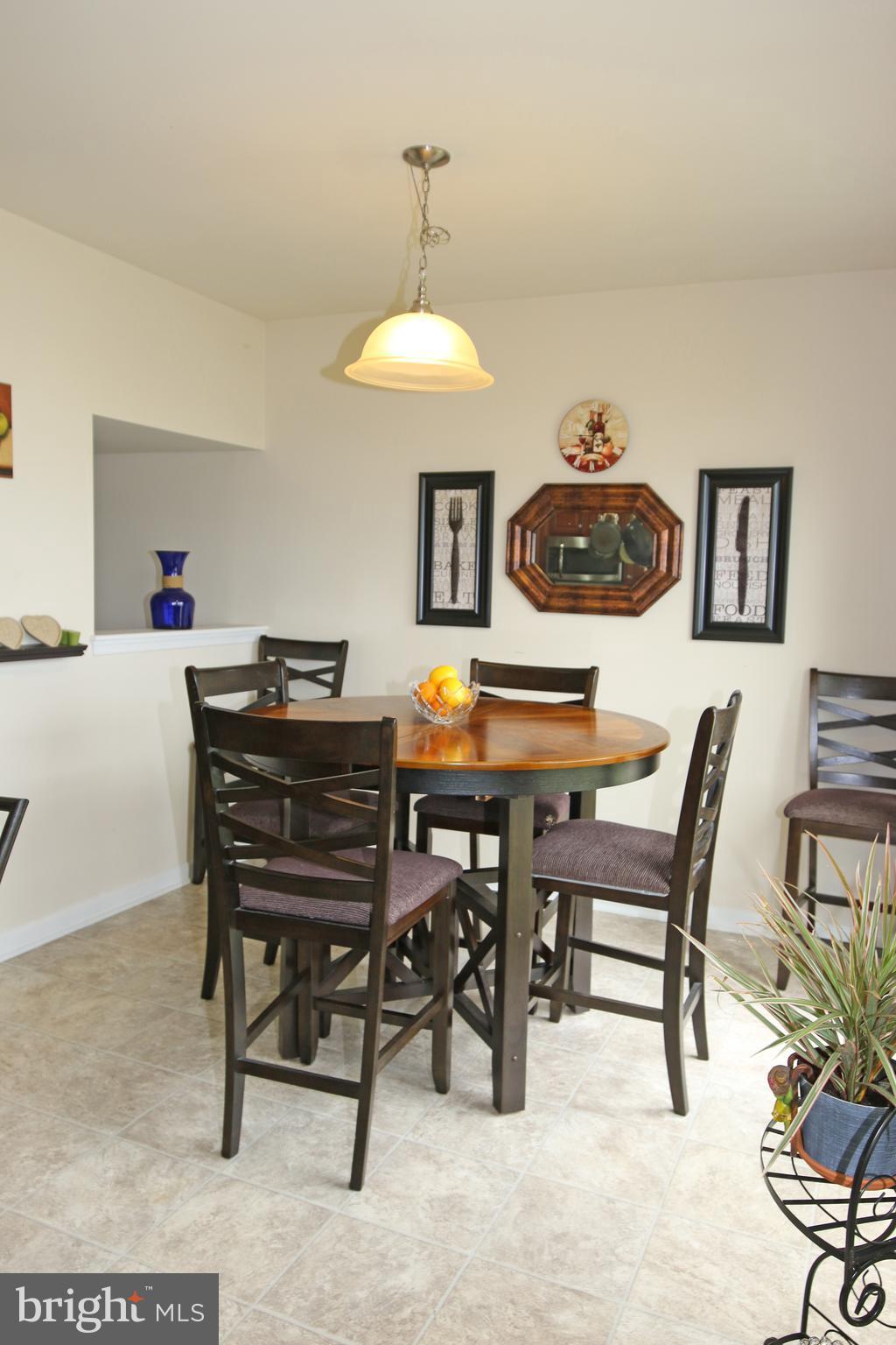 LAKELAND PLACE - Residential