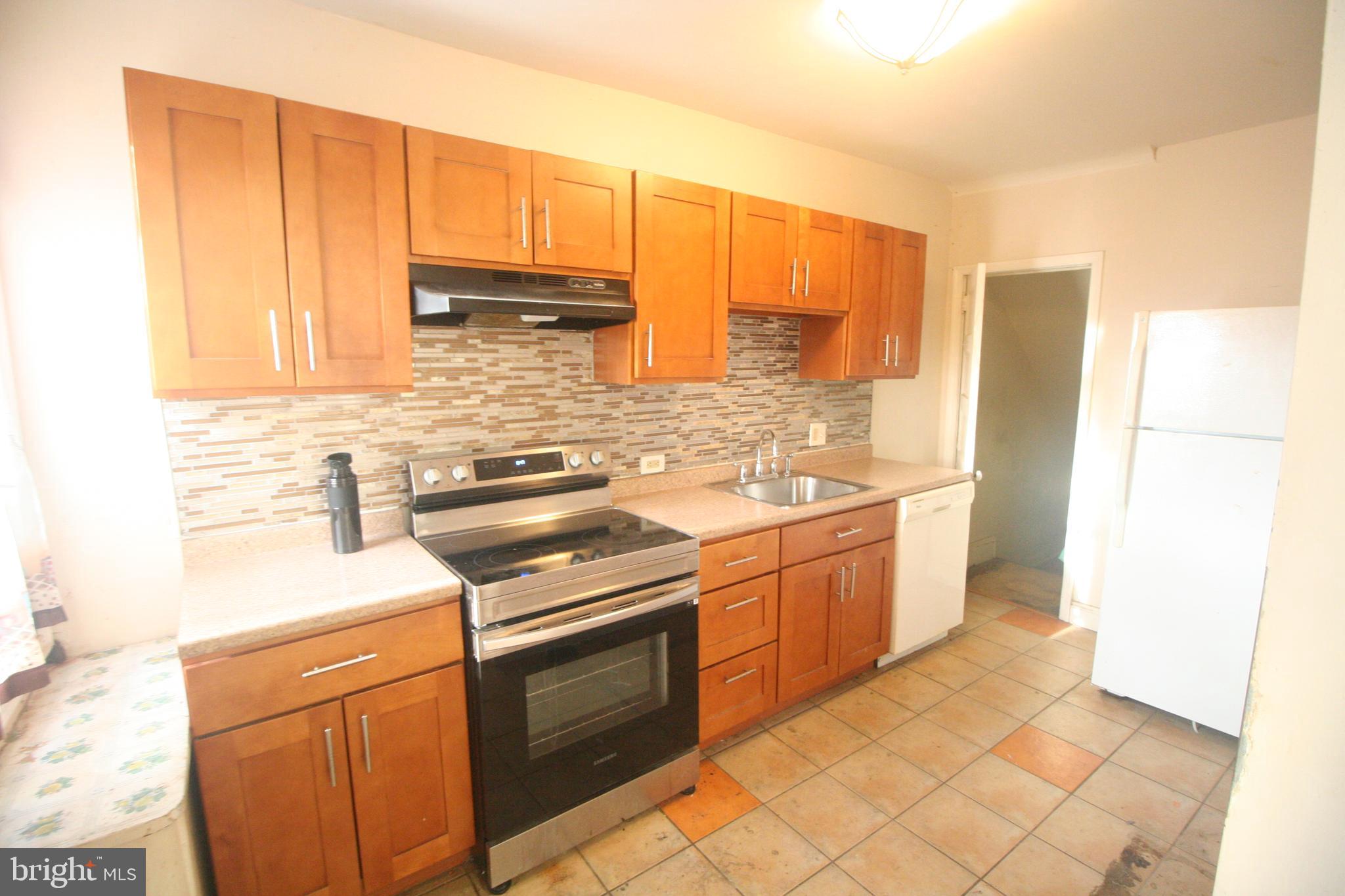 GERMANTOWN (EAST) - Residential