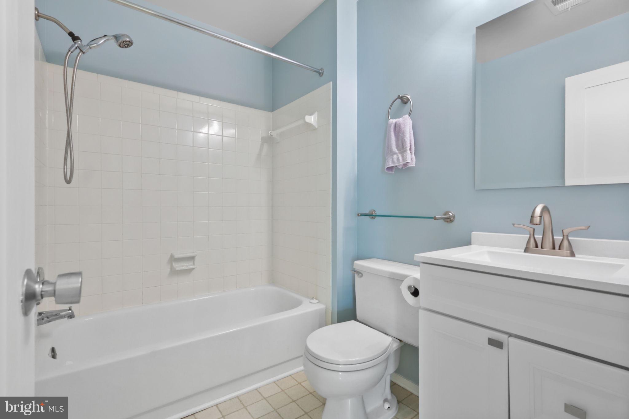 RAMBLEWOOD AT DAVENTRY - Residential