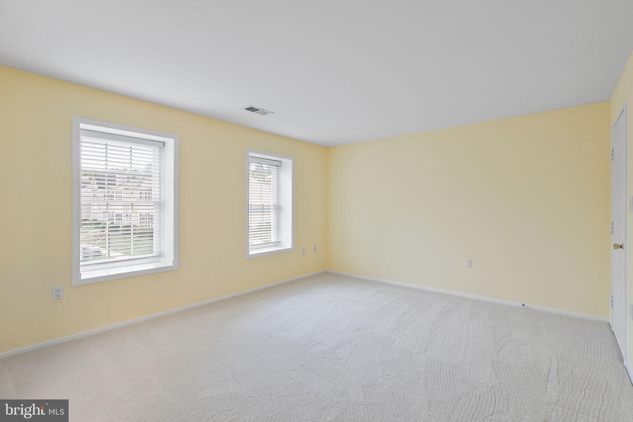 RAMBLEWOOD AT DAVENTRY - Residential