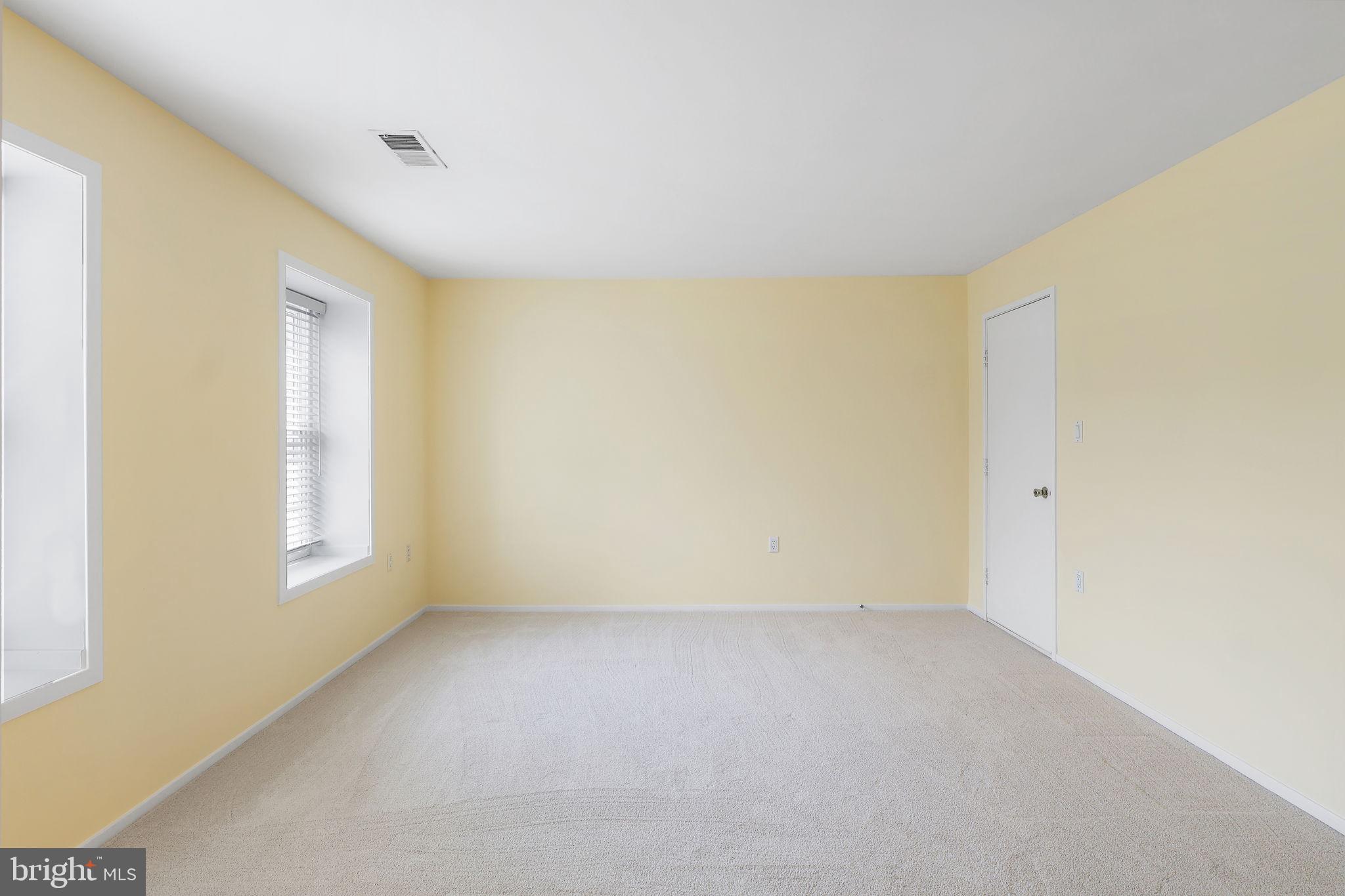 RAMBLEWOOD AT DAVENTRY - Residential