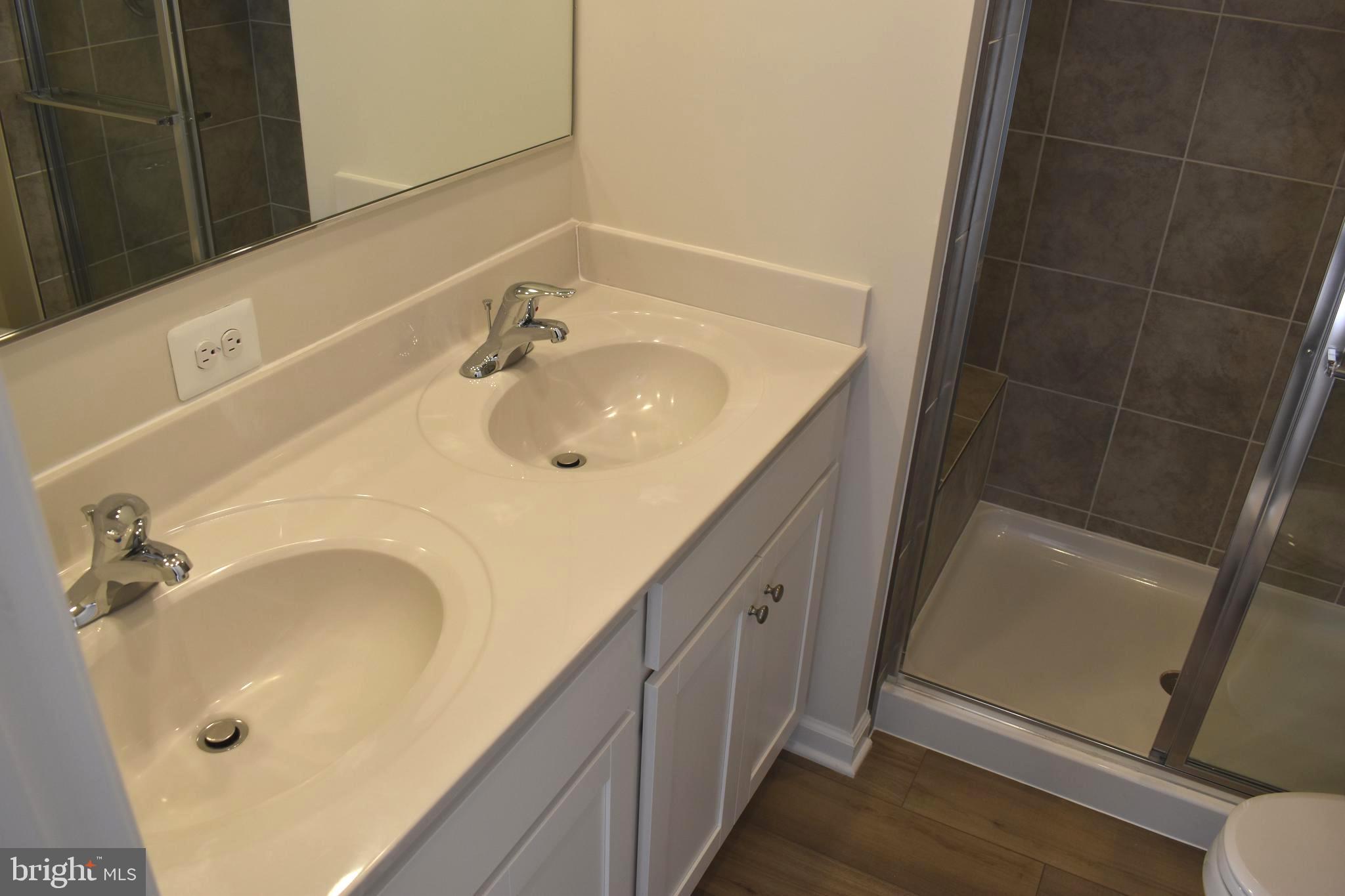 SHENANDOAH SPRINGS - Residential Lease